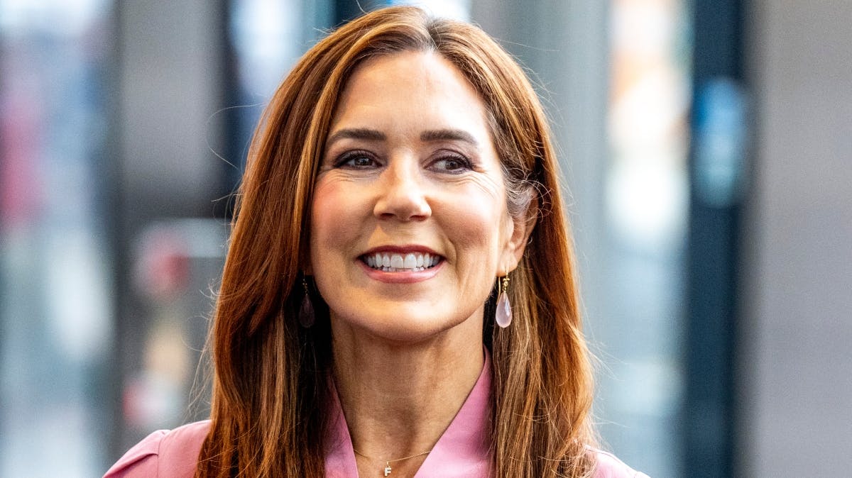 https://imgix.billedbladet.dk/2024-09-26/20240925-WEN---DRONING-MARY-073.jpg