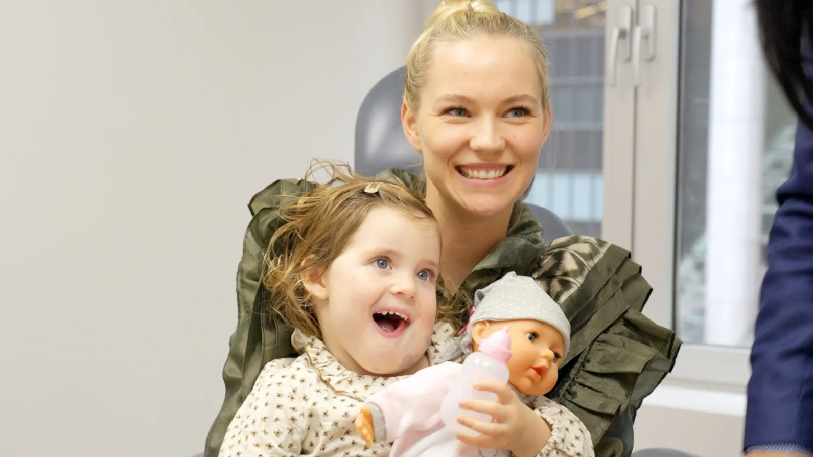Nu skal Hailey fra De sjældne danskere til New York igen: Seks nye ...