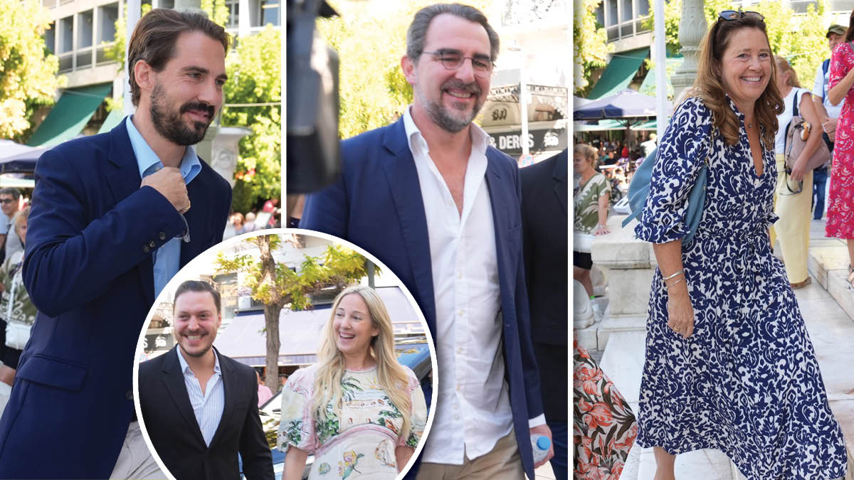 Gæsterne ankommer til generalprøven.