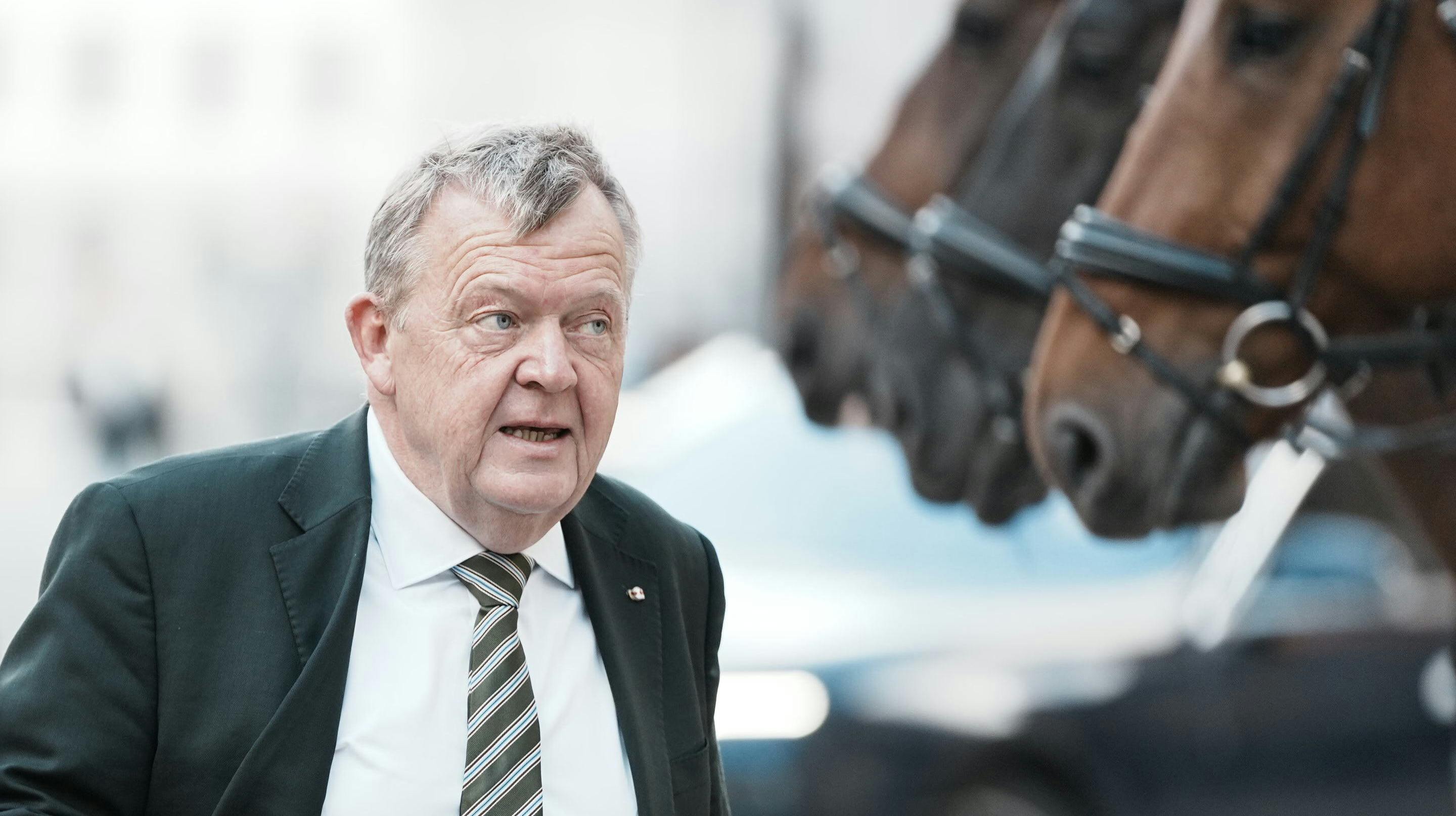 Lars Løkke Rasmussen på vej til Folketingets åbning.