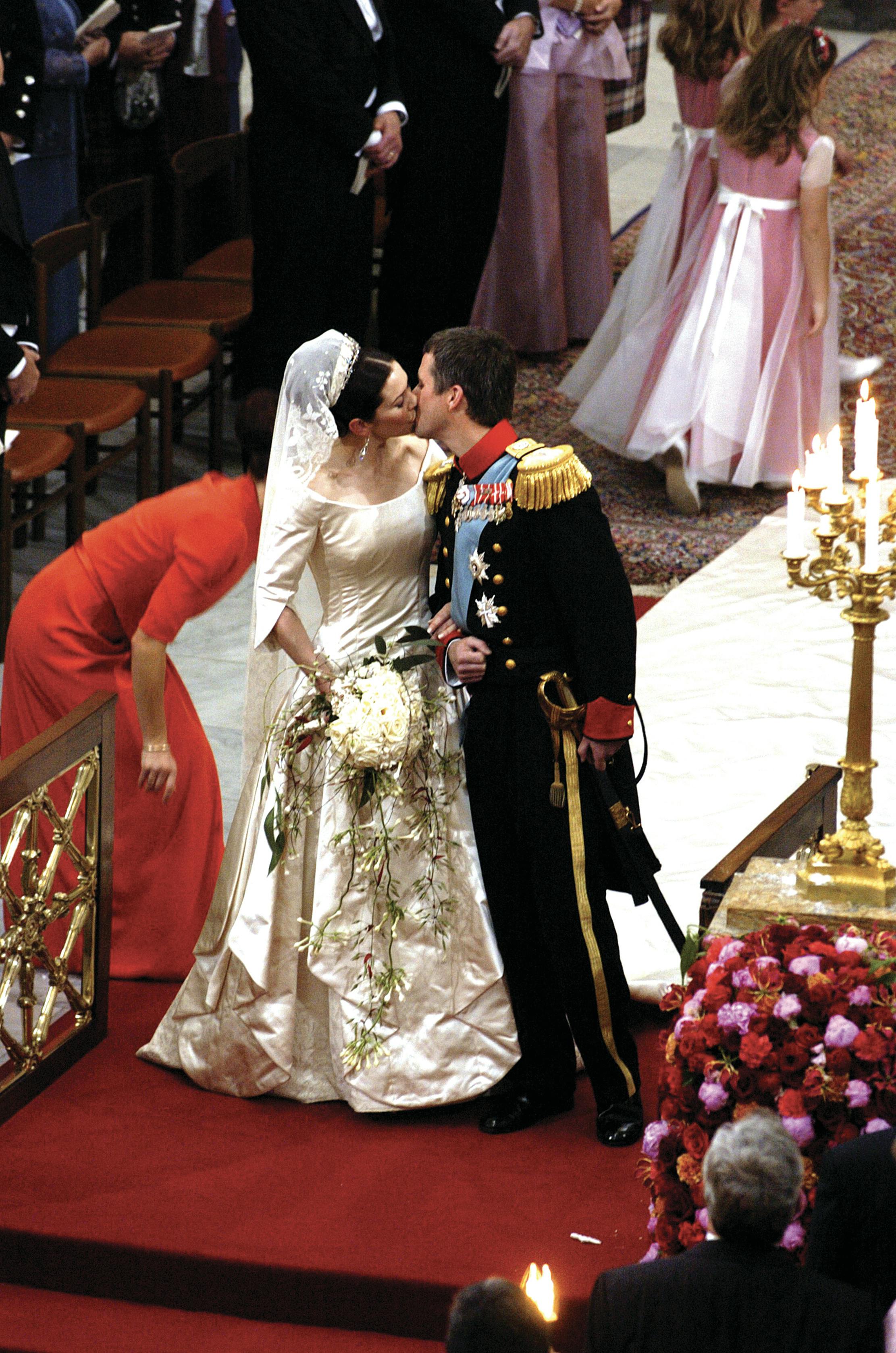 Sådan så det ud, da Frederik og Mary gav hinanden deres ja for 20 år siden.