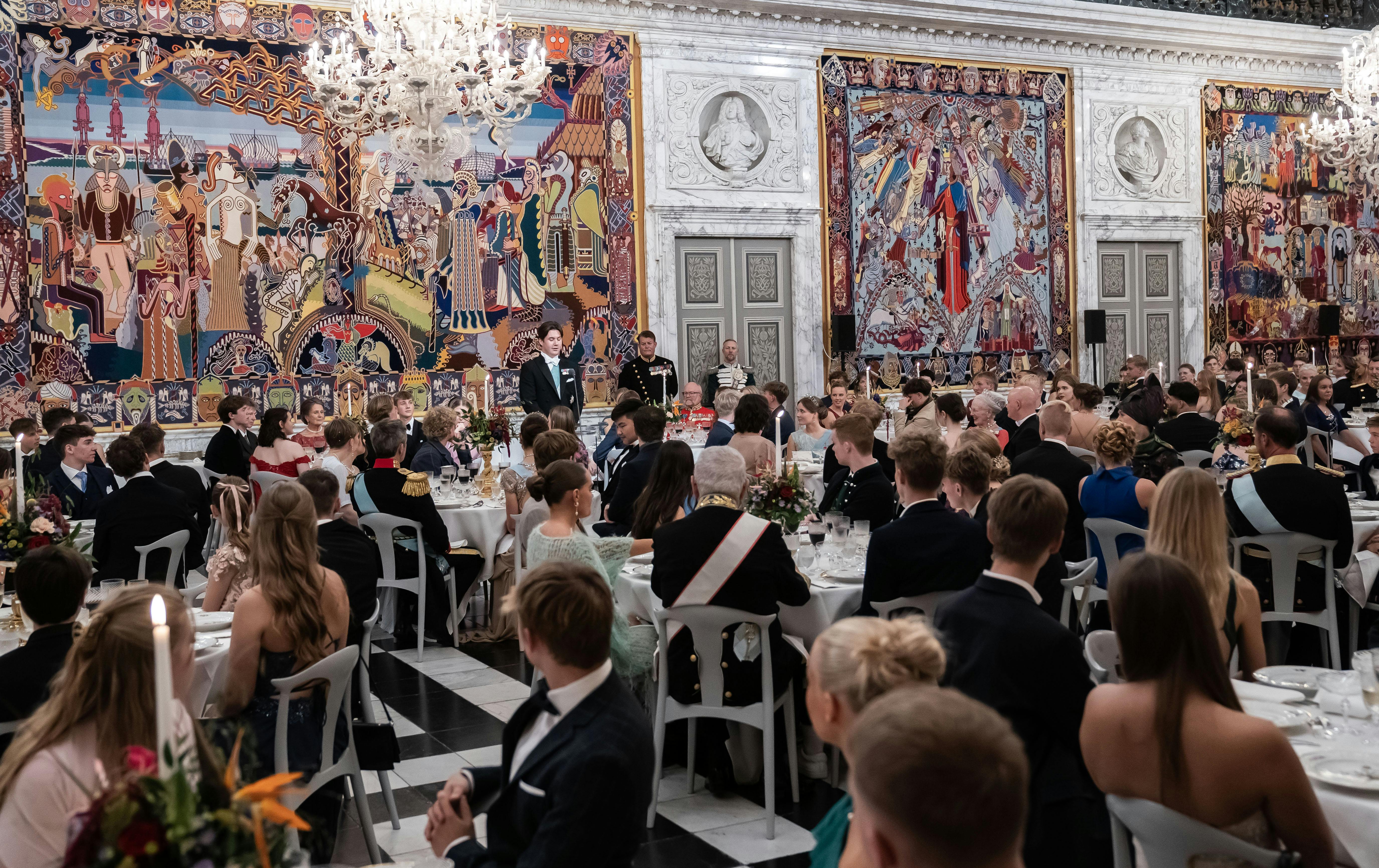 Der var inviteret mange gæster til kronprins Christians 18-års fødselsdagsfest.