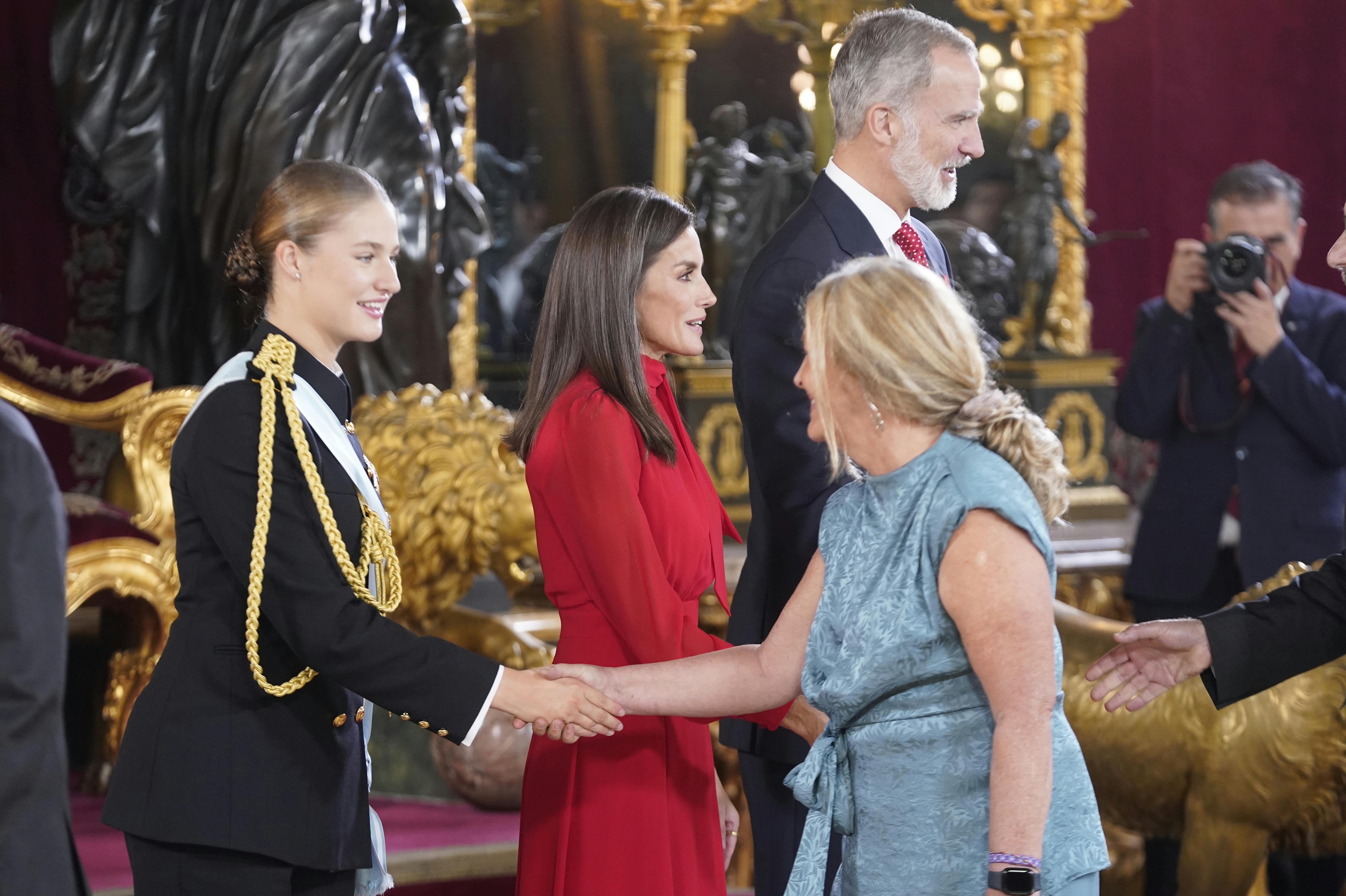 Det var ikke alle, der ligesom kvinden i blåt huskede at hilse på prinsessen.