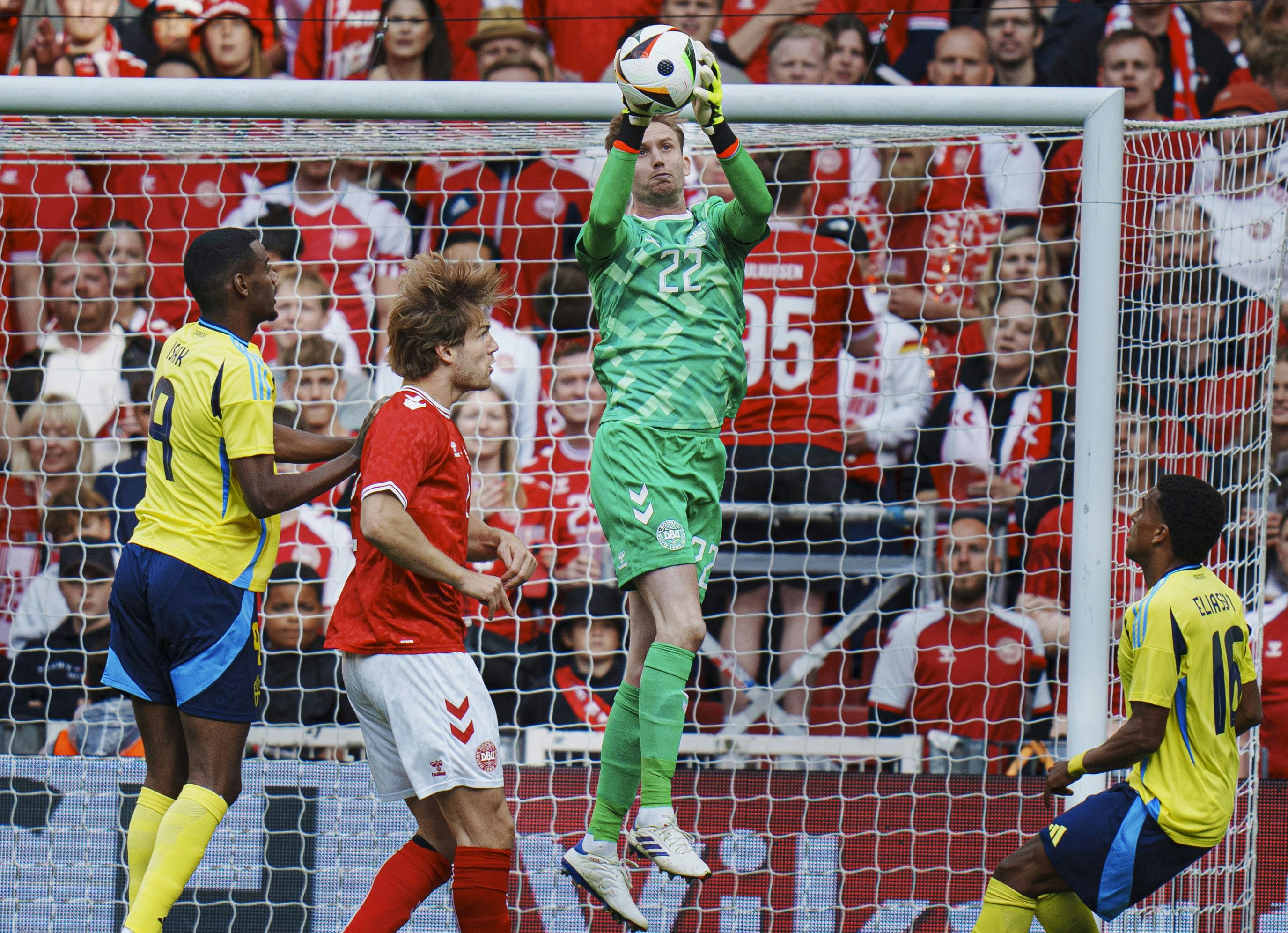 Testkampen mod Sverige blev Frederik Rønnow sidste kamp for det danske landshold.