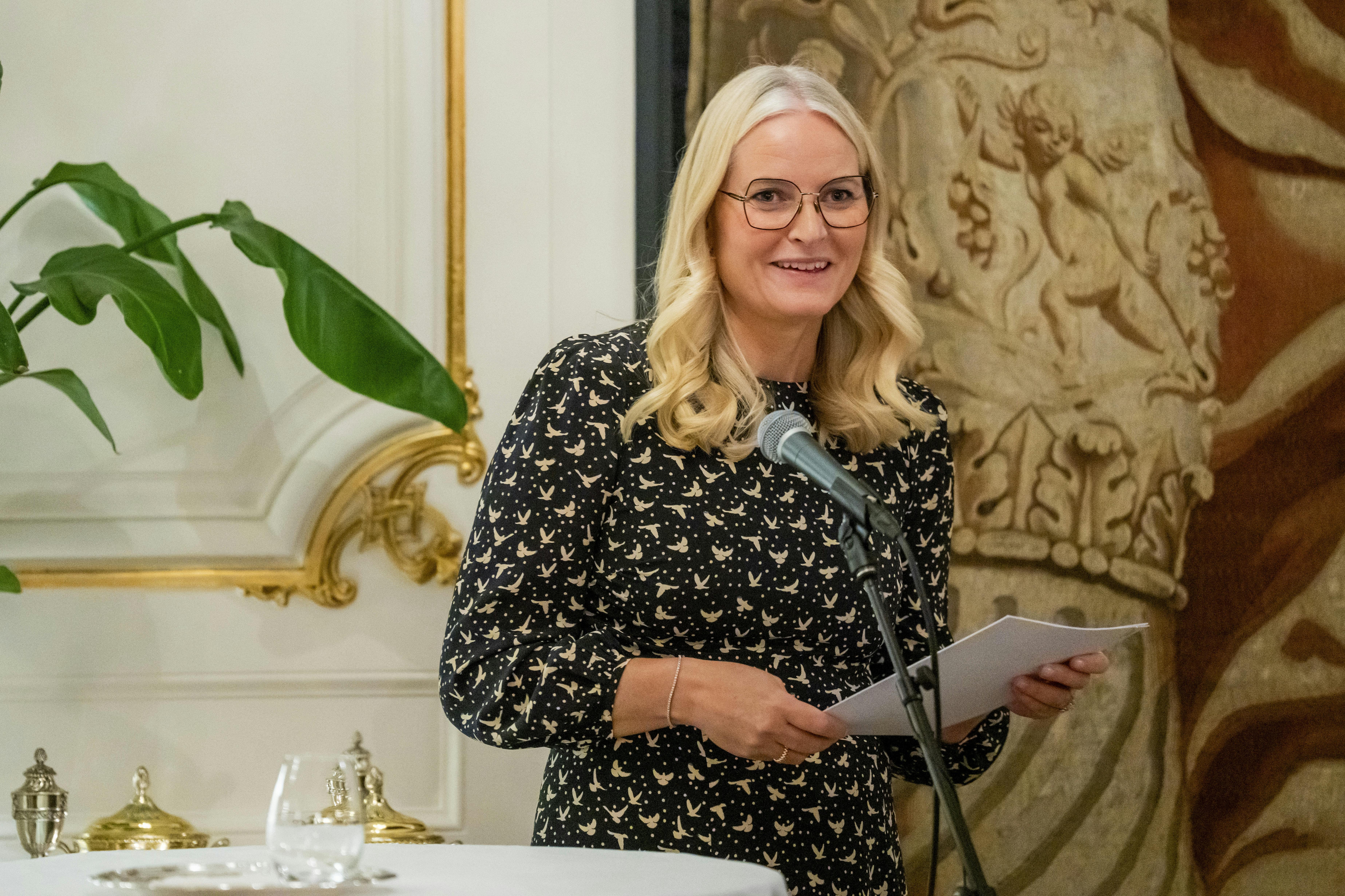 Kronprinsesse Mette-Marit holdt tale om unges mentale helbred. 