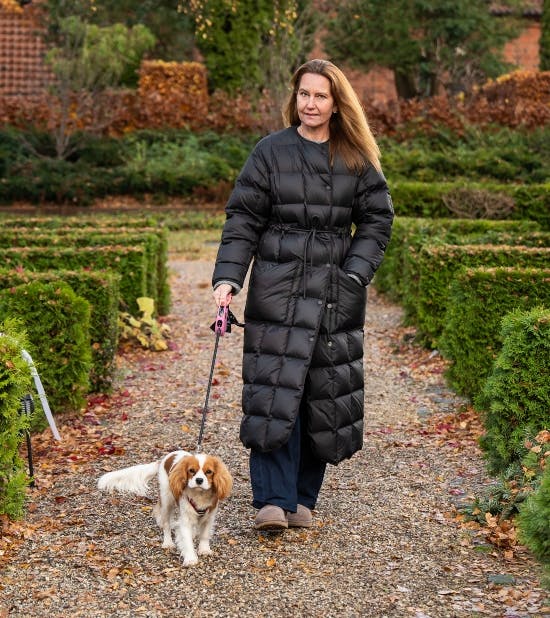 Anette Werner og hunden Ellie.