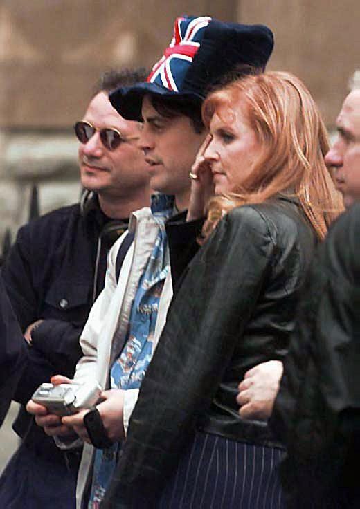 Hertuginde Sarah Ferguson med skuespilleren Matt Le Blanc, der spiller Joey i "Friends".