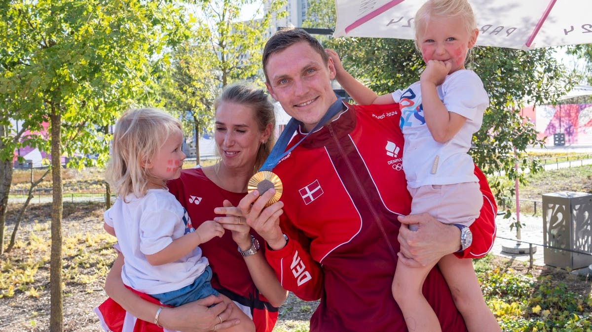 Aya, Natalia, Viktor og Vega