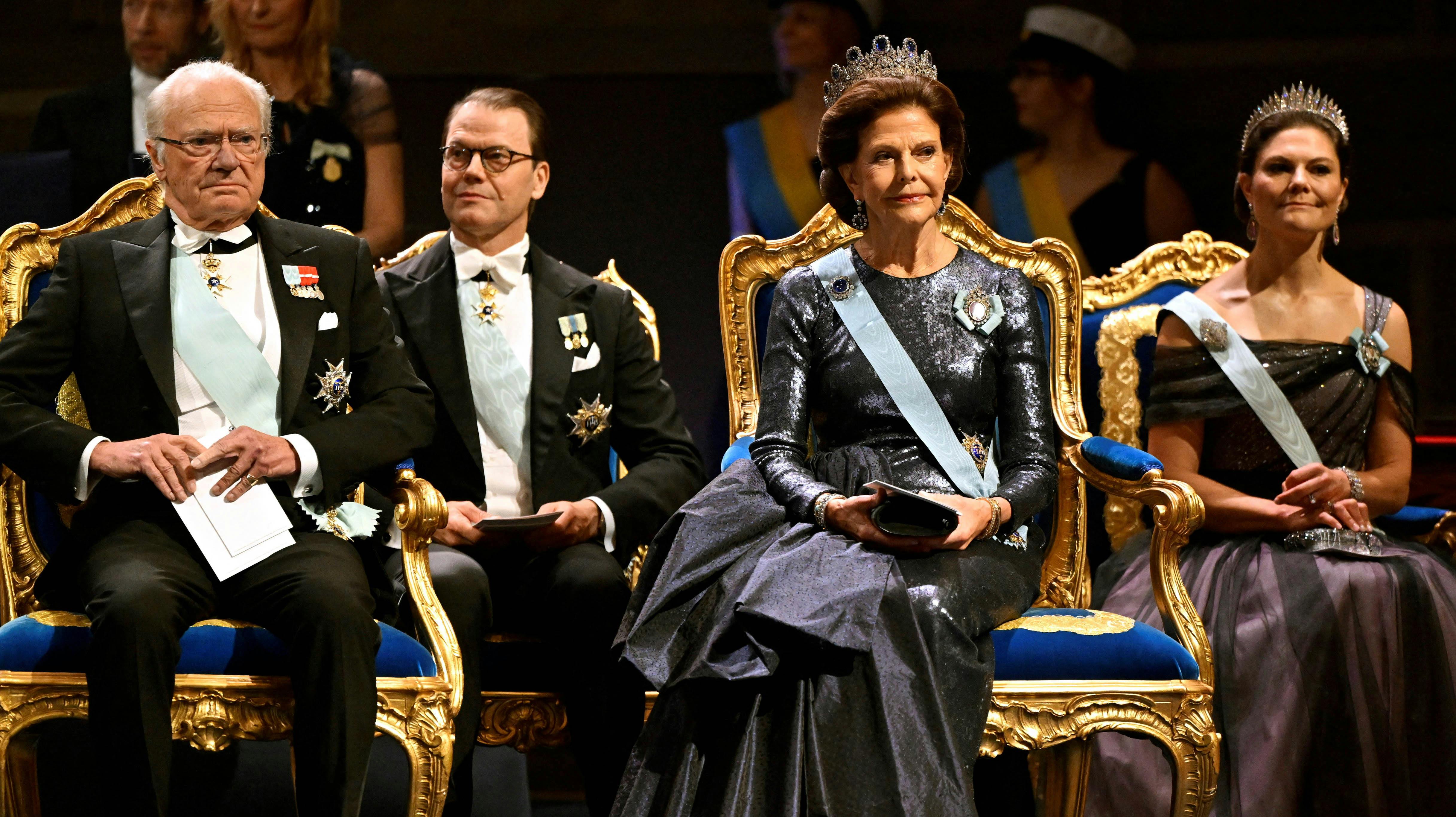Kong Carl Gustaf, prins Daniel, dronning Silvia og kronprinsesse Victoria. 