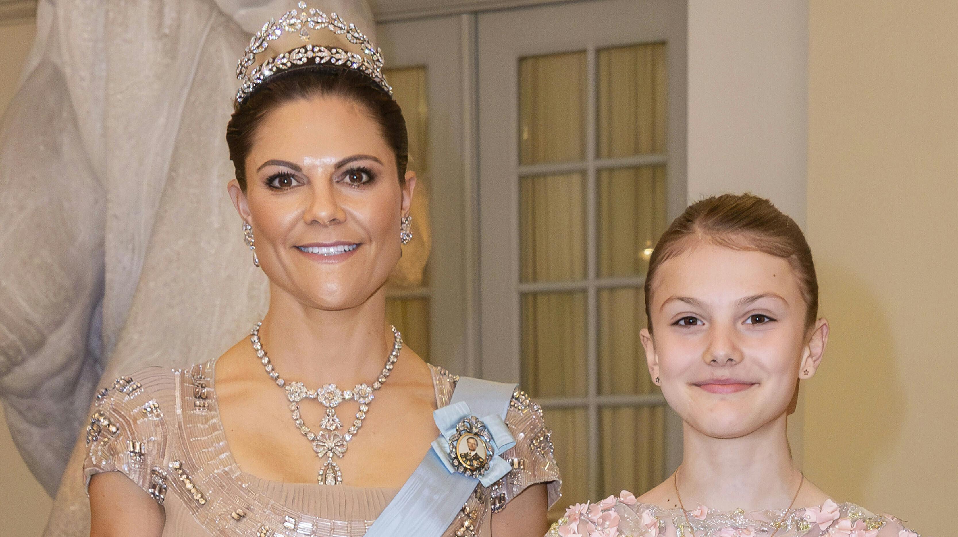 Kronprinsesse Victoria og prinsesse Estelle. 