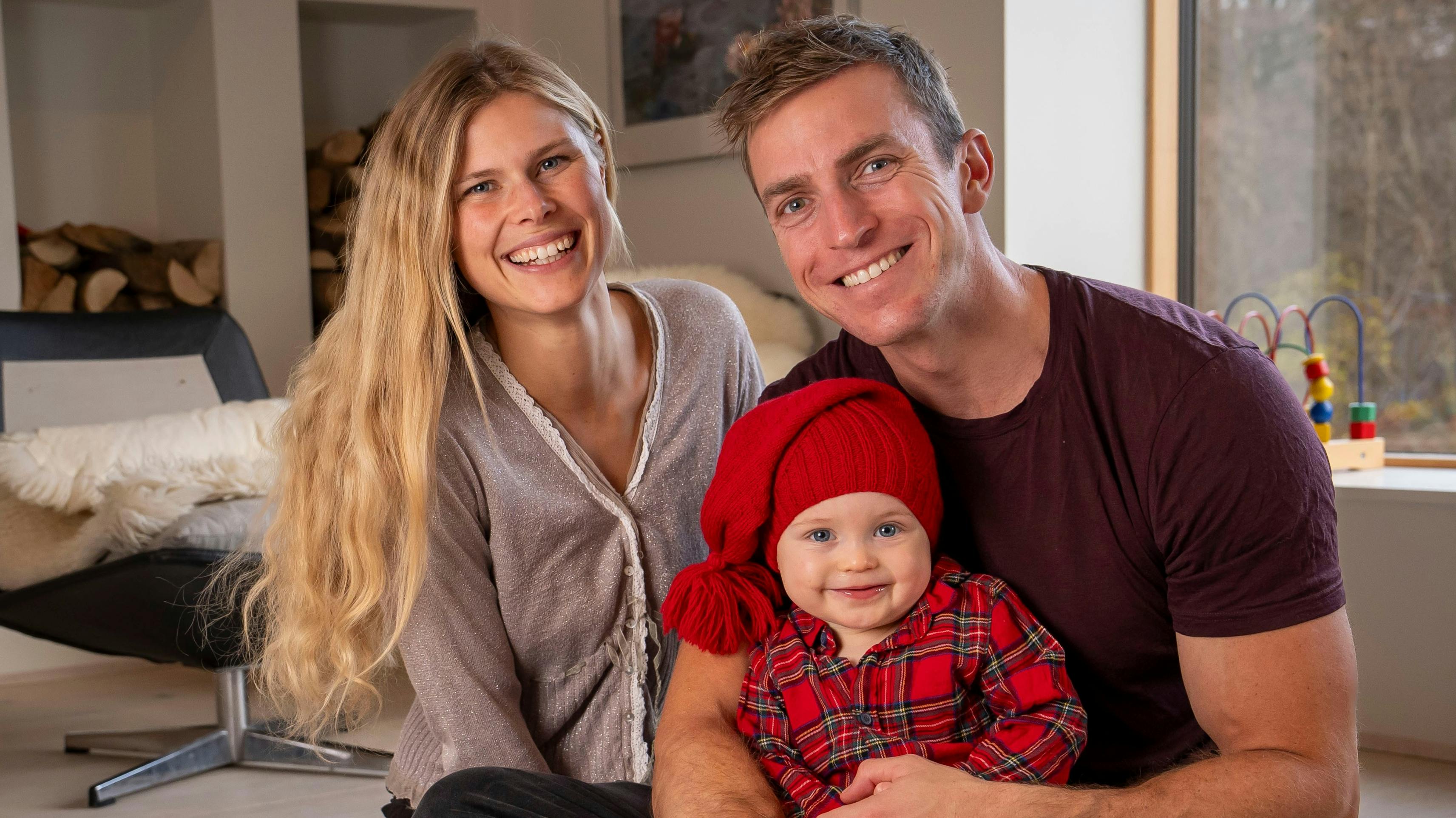 René Holten Poulsen, kæresten Birgitte og sønnen Louie.