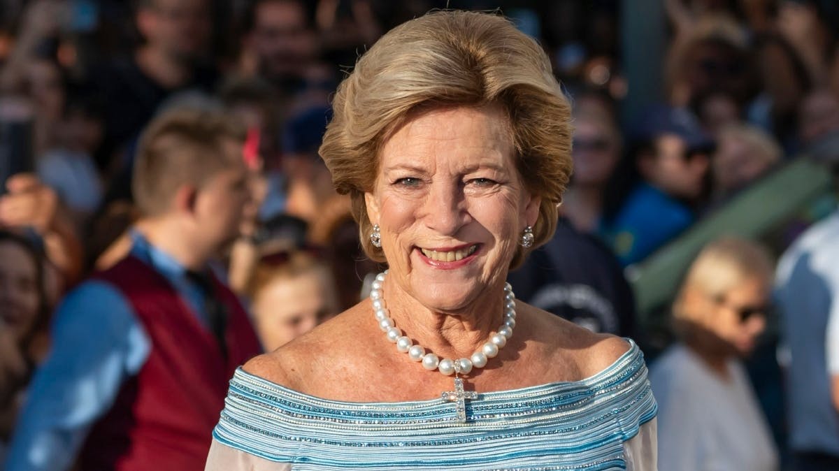 https://imgix.billedbladet.dk/2024-12-19/anne-marie.jpg