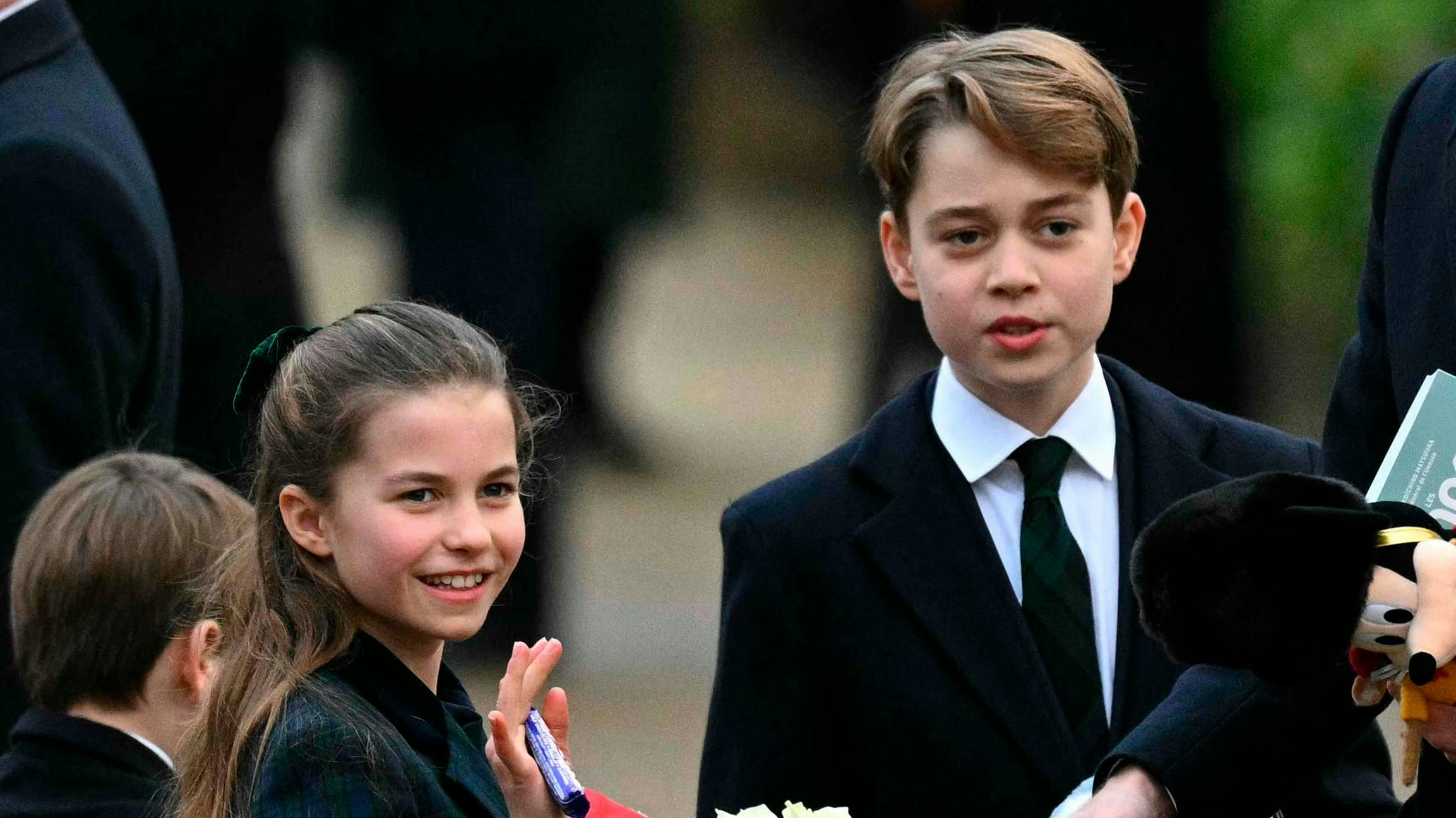 Prinsesse Charlotte og prins George.