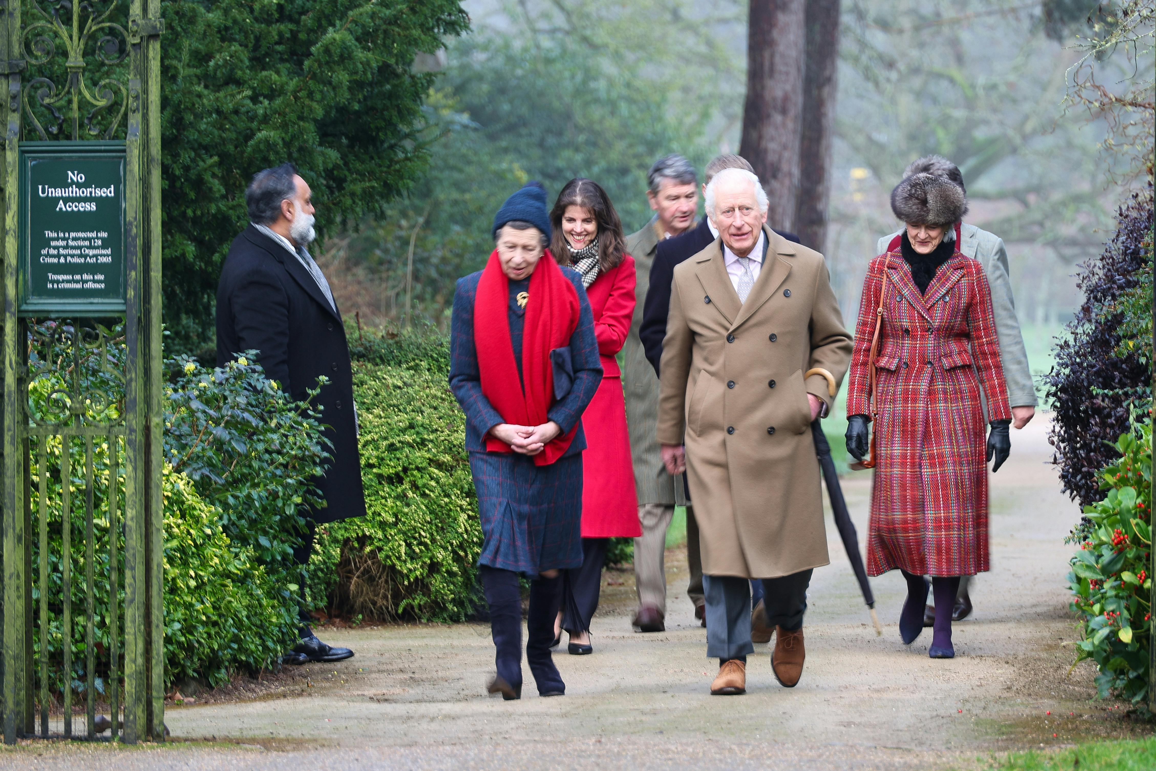 Prinsesse Anne og kong Charles.