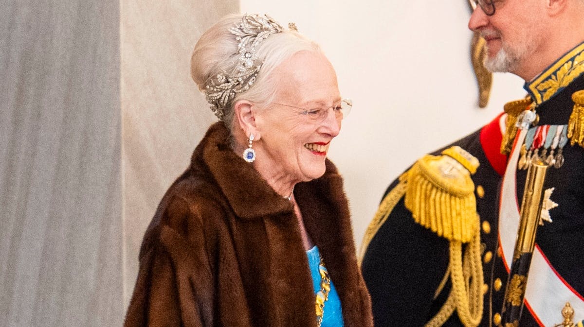 Dronning Margrethe ved nytårstaflet. 