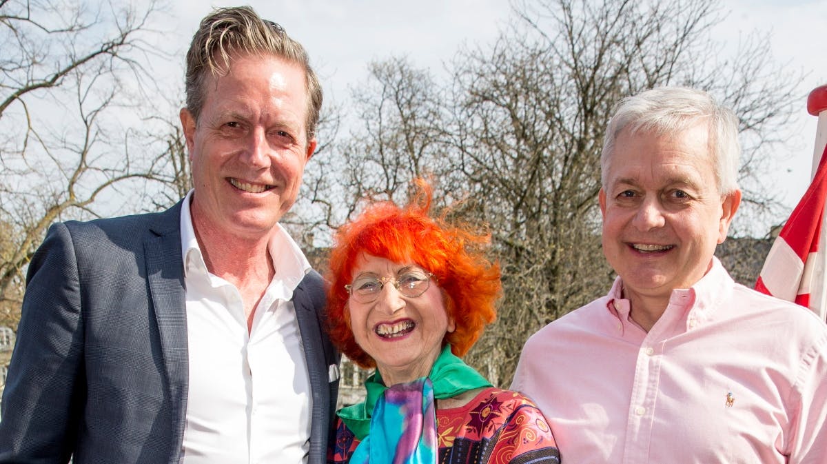 Jytte Abildstrøm med sønnerne Peter og Lars Mygind. 