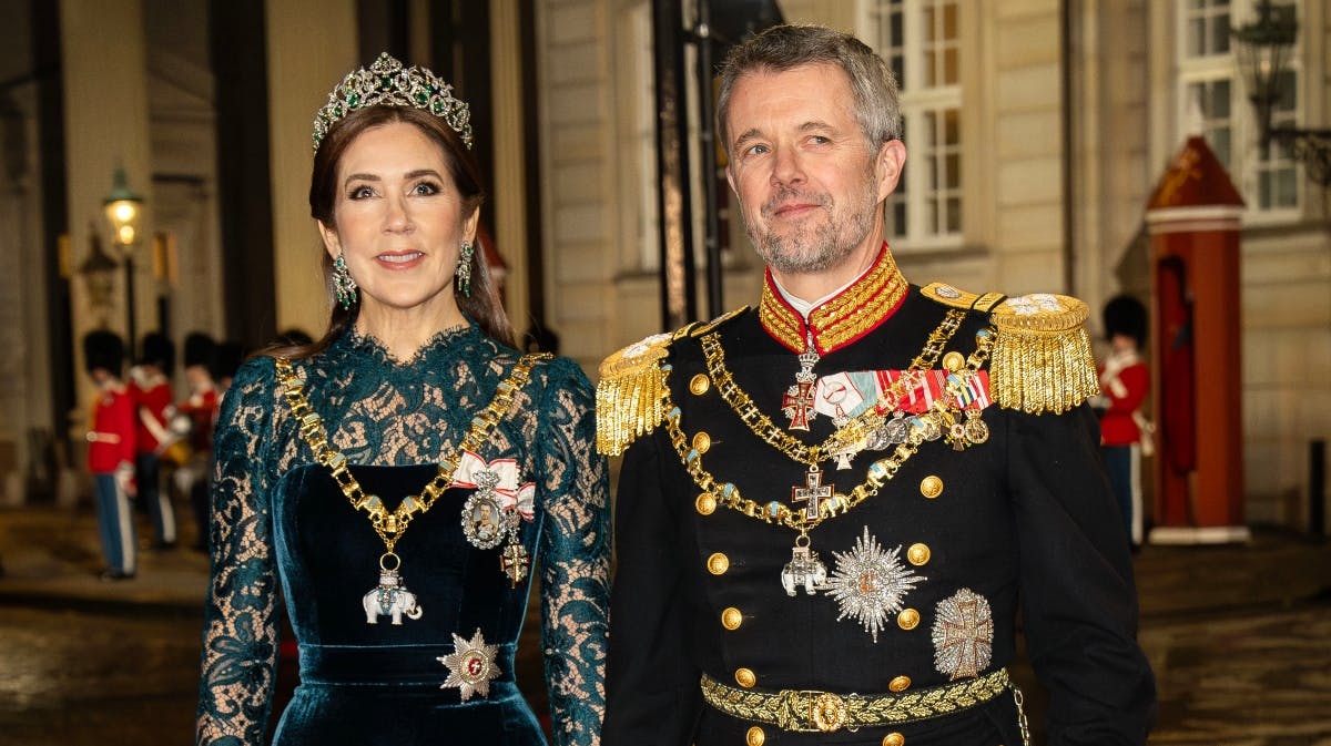 Kongeparret ved nytårstaflet. 