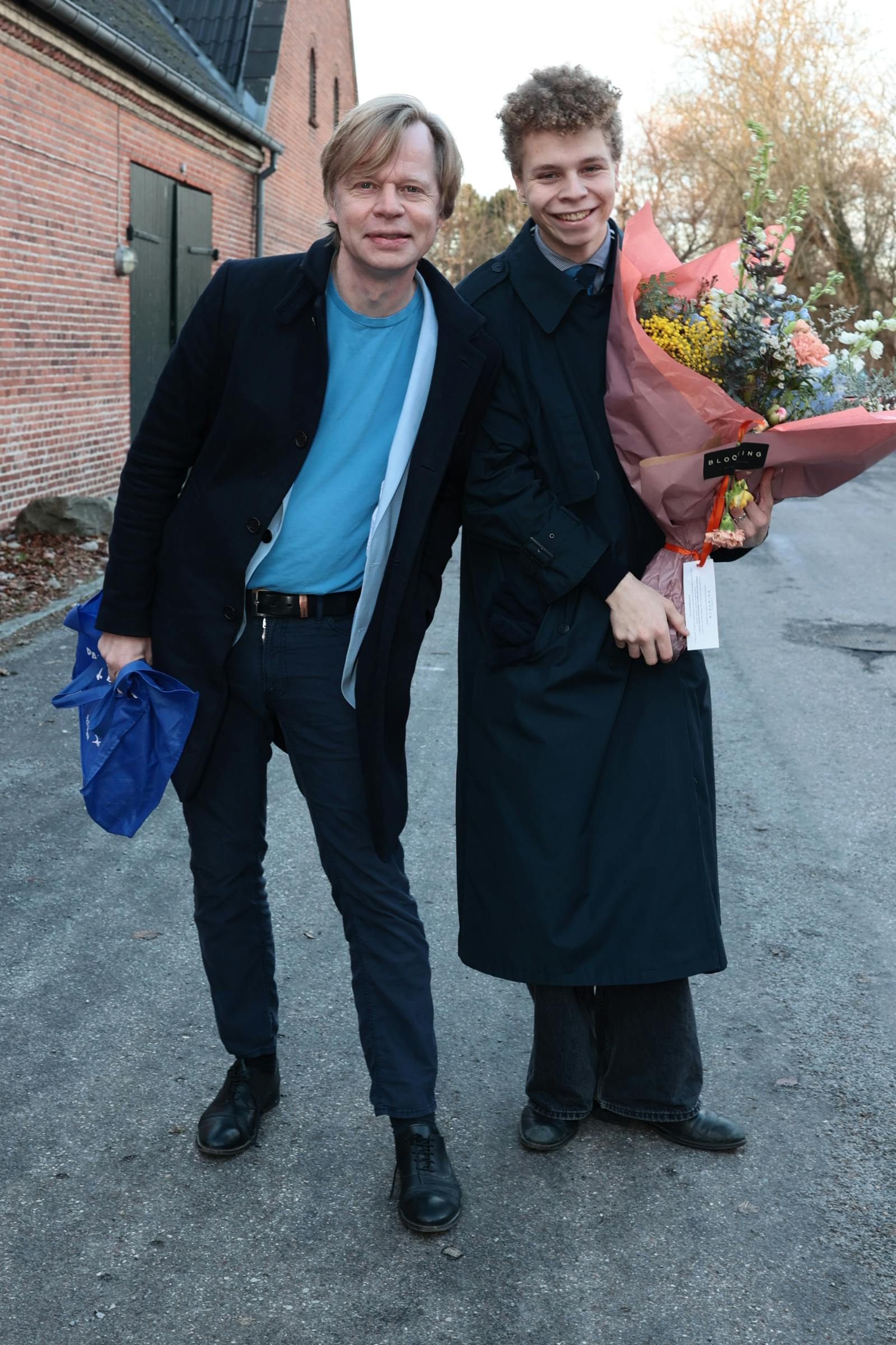 Clement Kjersgaard med sønnen Conrad til Ghita Nørbys fødselsdag.