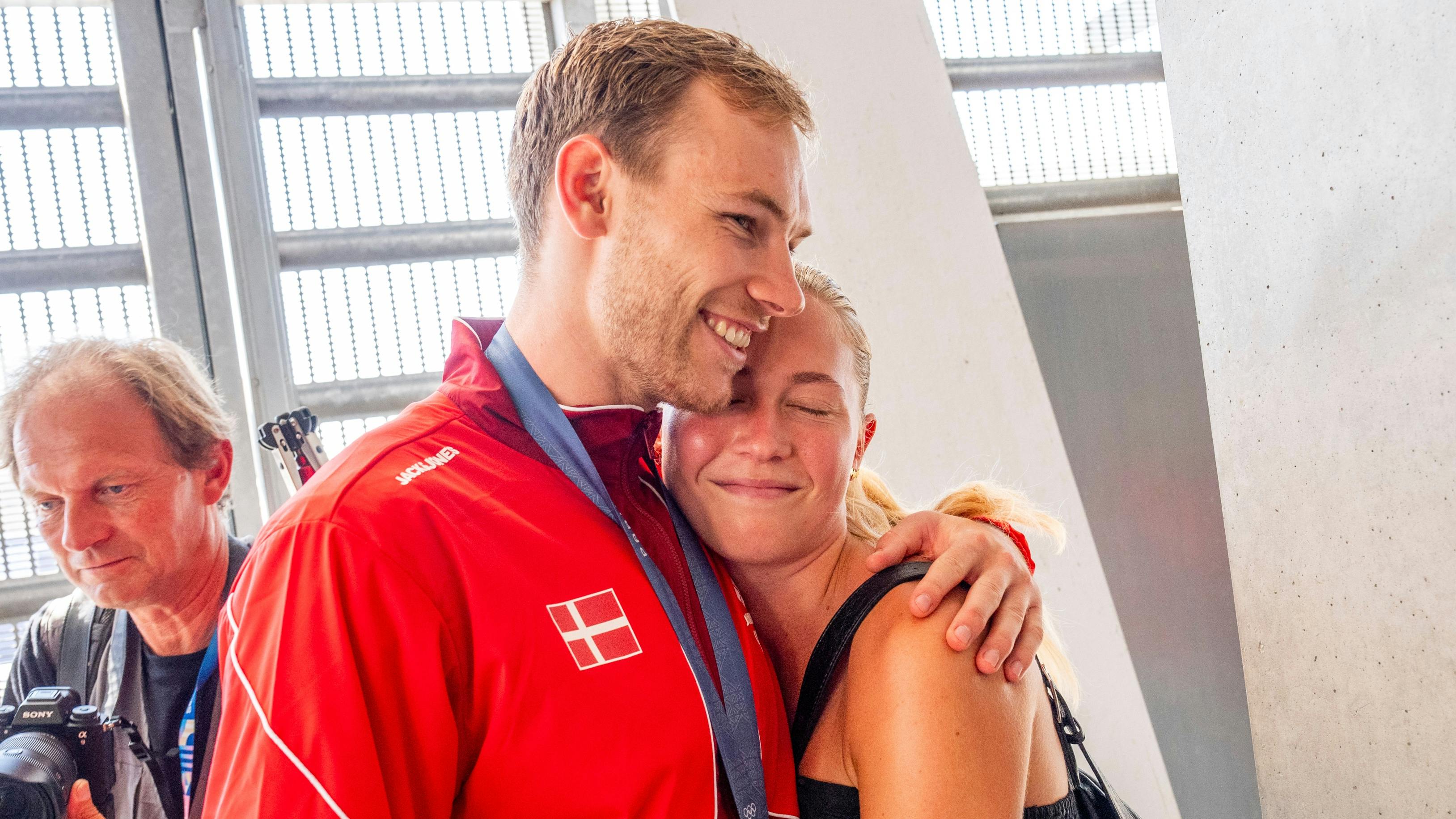 Mathias Gidsel med kæresten Katrine.&nbsp;