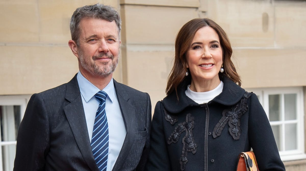 Kong Frederik og dronning Mary ved åbningen af udstillingen ”Frederik 10.” på Amalienborgmuseet den 21. marts 2024. 