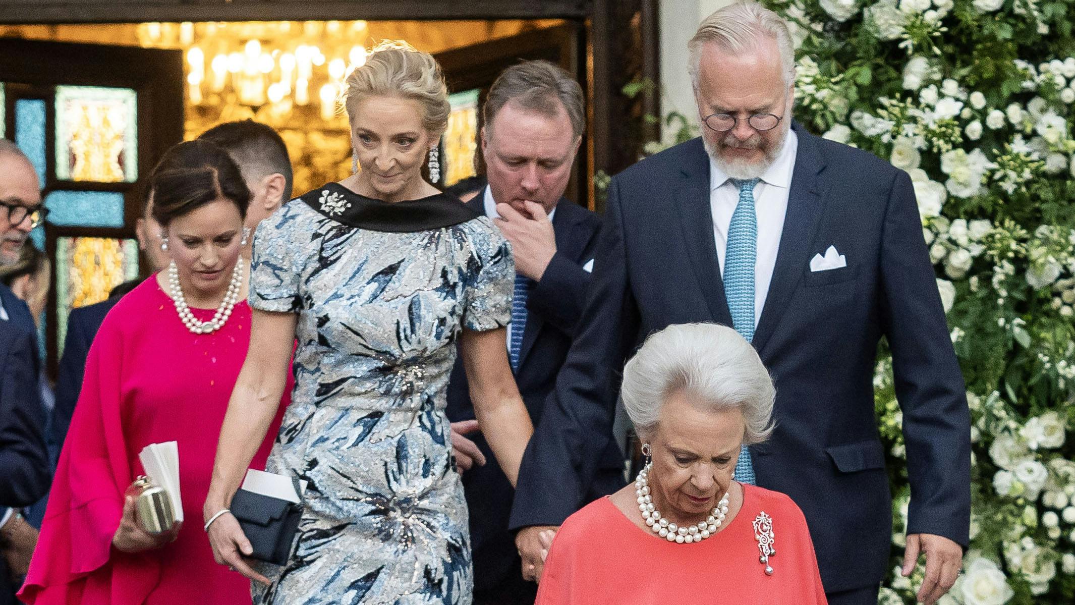 Prinsesse Carina, prins Gustav, prinsesse Alexandra, grev Michael og prinsesse Benedikte til prinsesse Theodora og Matthew Kumars bryllup.