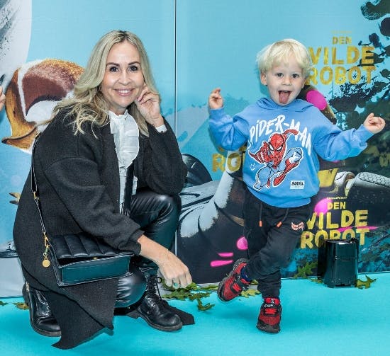 Joan Divine med sønnen Felix.