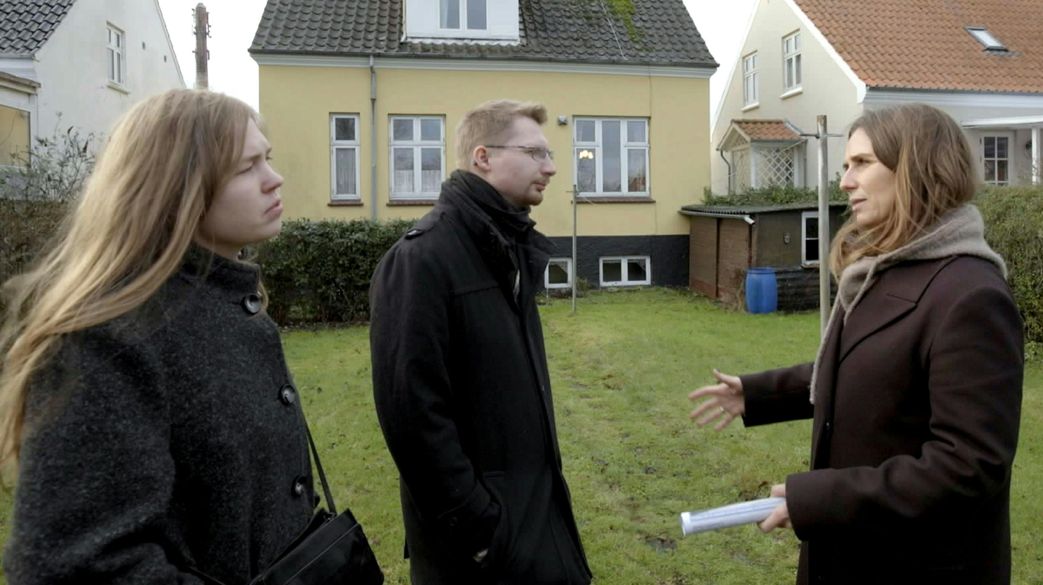 Kamilla og Jonas med Line Franck i "Røverkøb i provinsen".