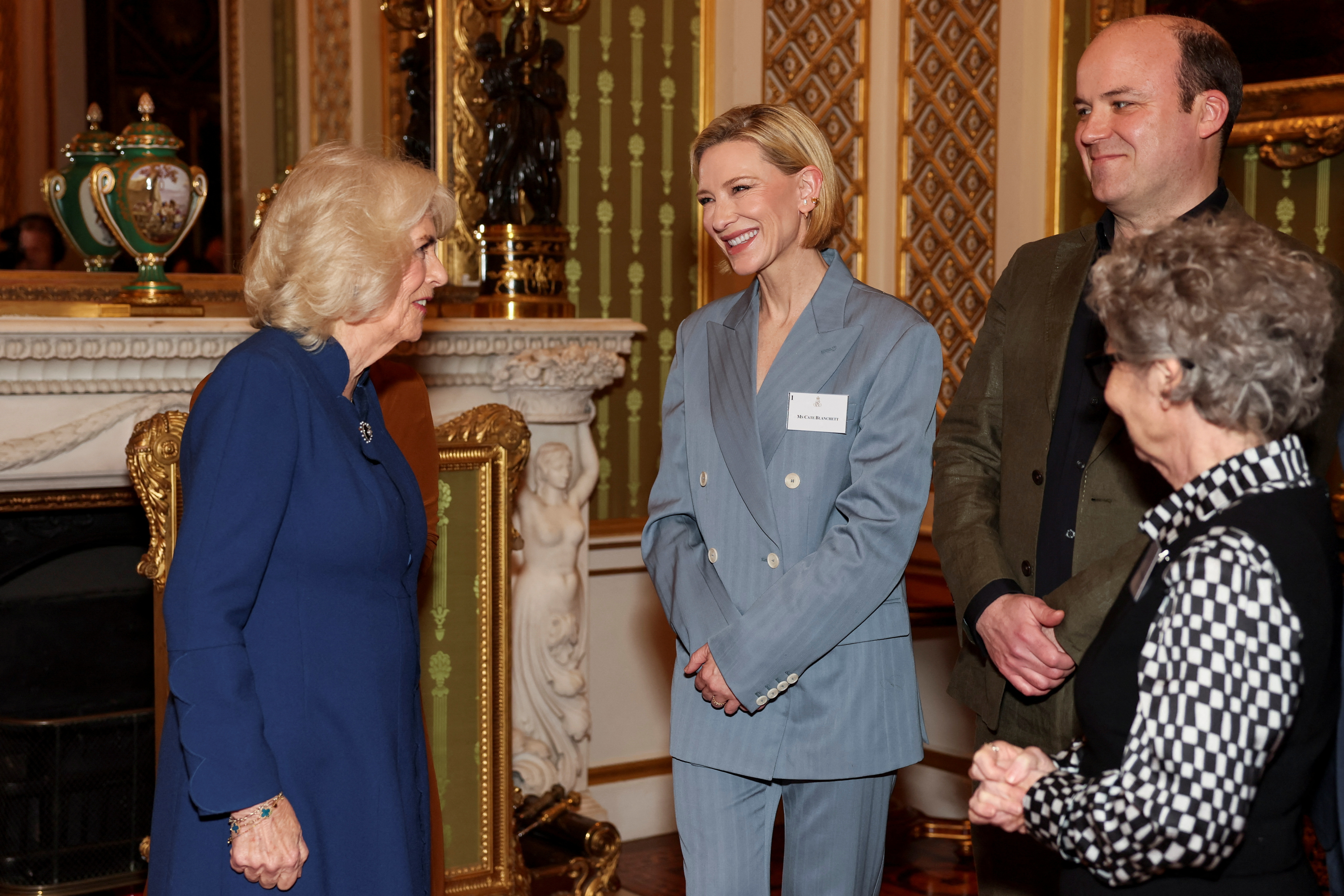 Dronning Camilla holder reception for National Theatre