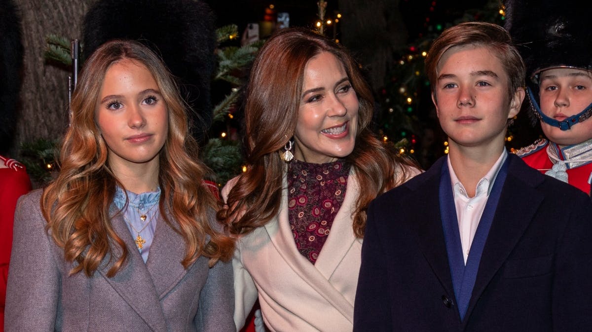 Prinsesse Josephine, dronning Mary og prins Vincent. 