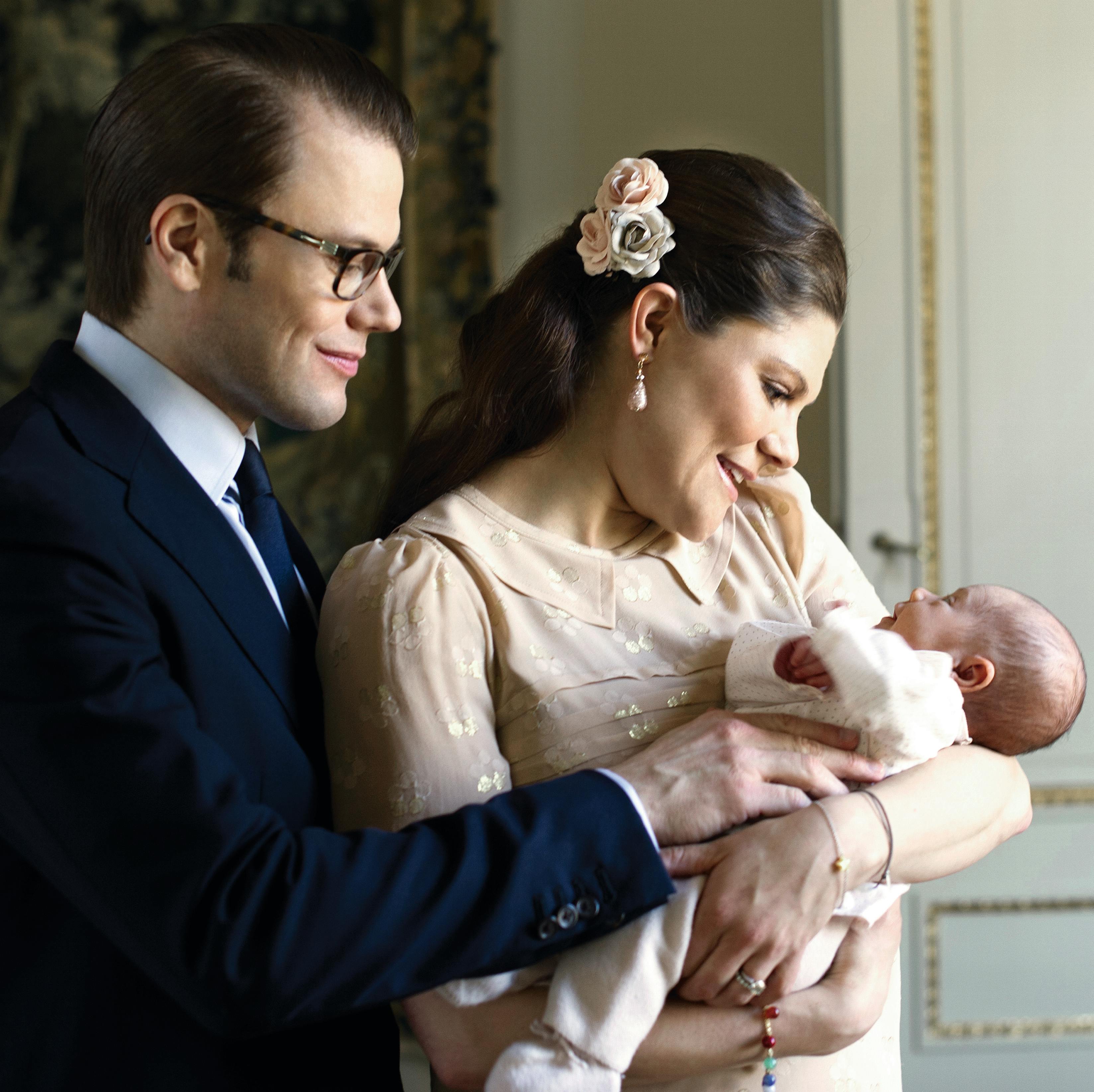 https://imgix.billedbladet.dk/2025-02-23/Kronprinsessparet_HKH_Prinsessan_Estelle_KG_2.jpg