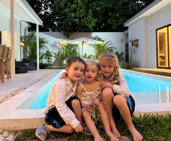 Dennis Knudsens børn: Noah, Aura og Lucas.