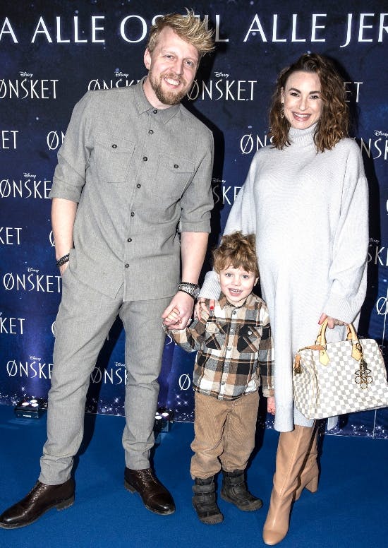 Pelle Emil Hebsgaard og Claudia Rex med sønnen Zacharias.