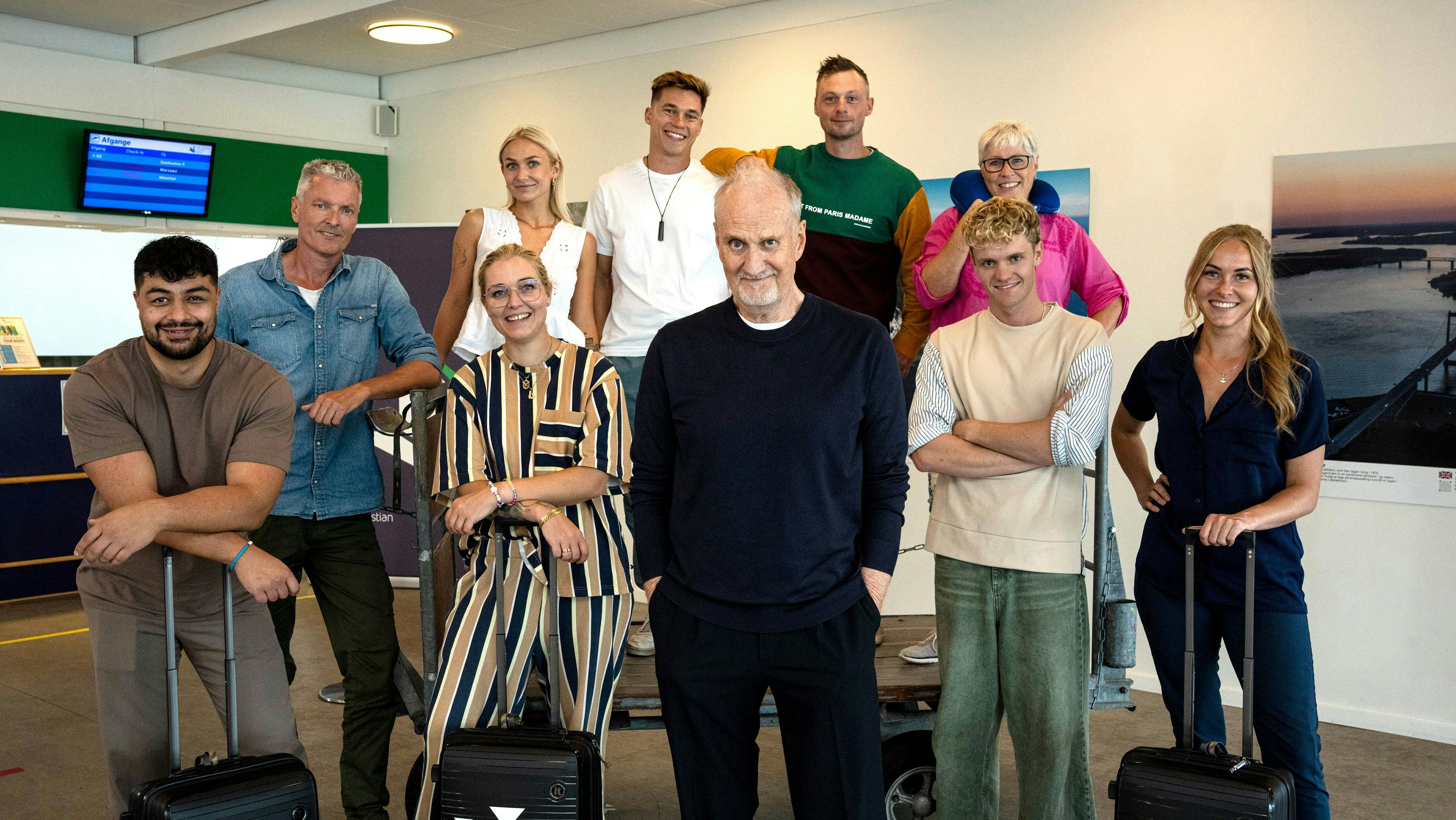 Søren Pilmark er vært på programmet, hvor ni deltagere rejser ud i Europa.