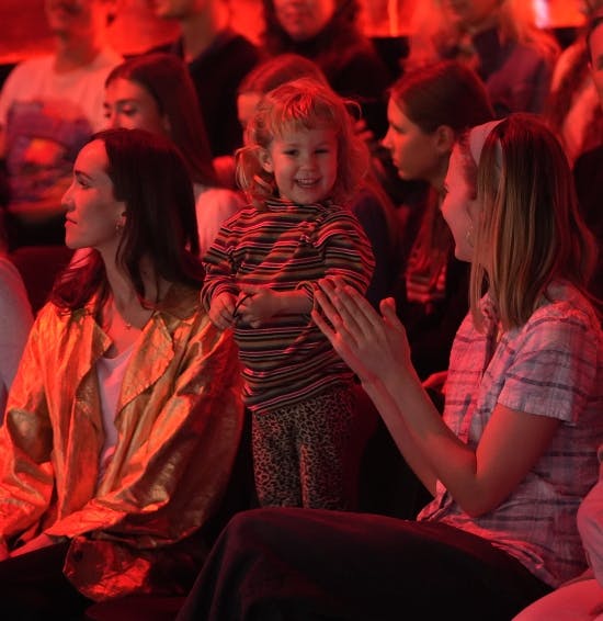 Thomas Blachmans datter Tora klapper til X Factor.