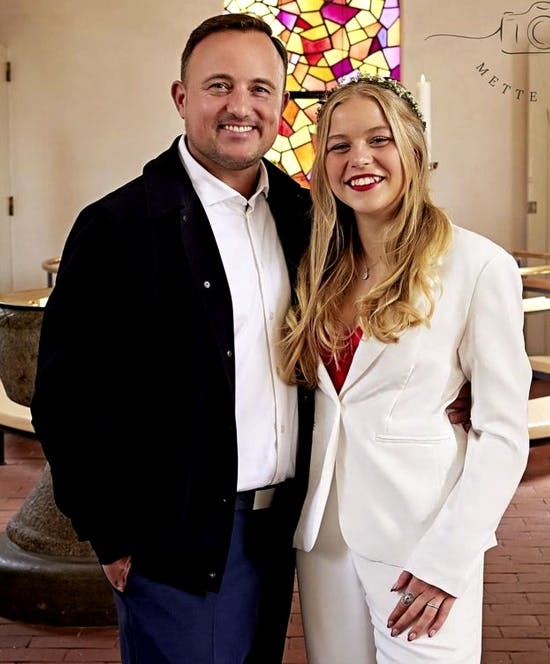 Thomas Evers Poulsen med niecen Maddie.