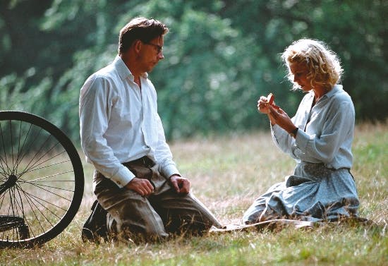 Anne Louise Hassing og Ken Vedsegaard som Ida og Erik i "Krøniken".