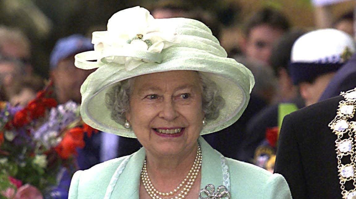 Dronning Elizabeth.