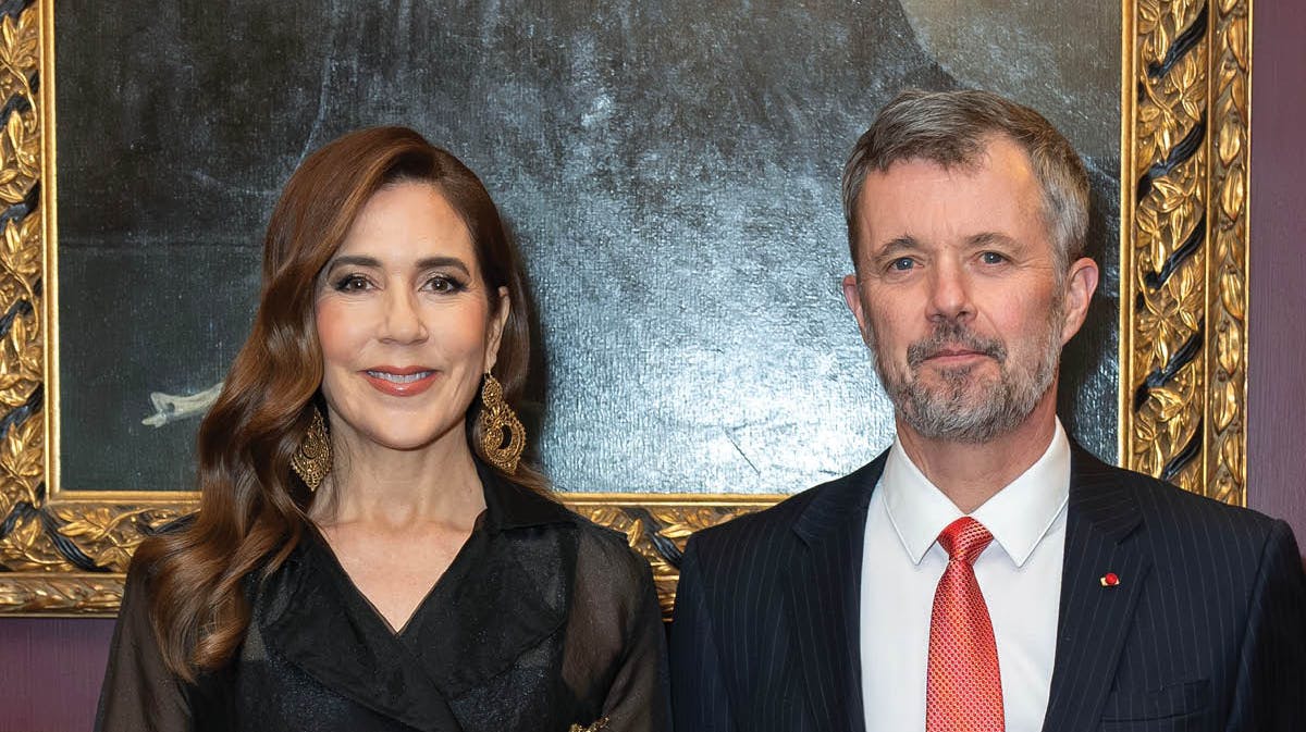 Dronning Mary og kong Frederik til returmiddag på Le Grand Hôtel.