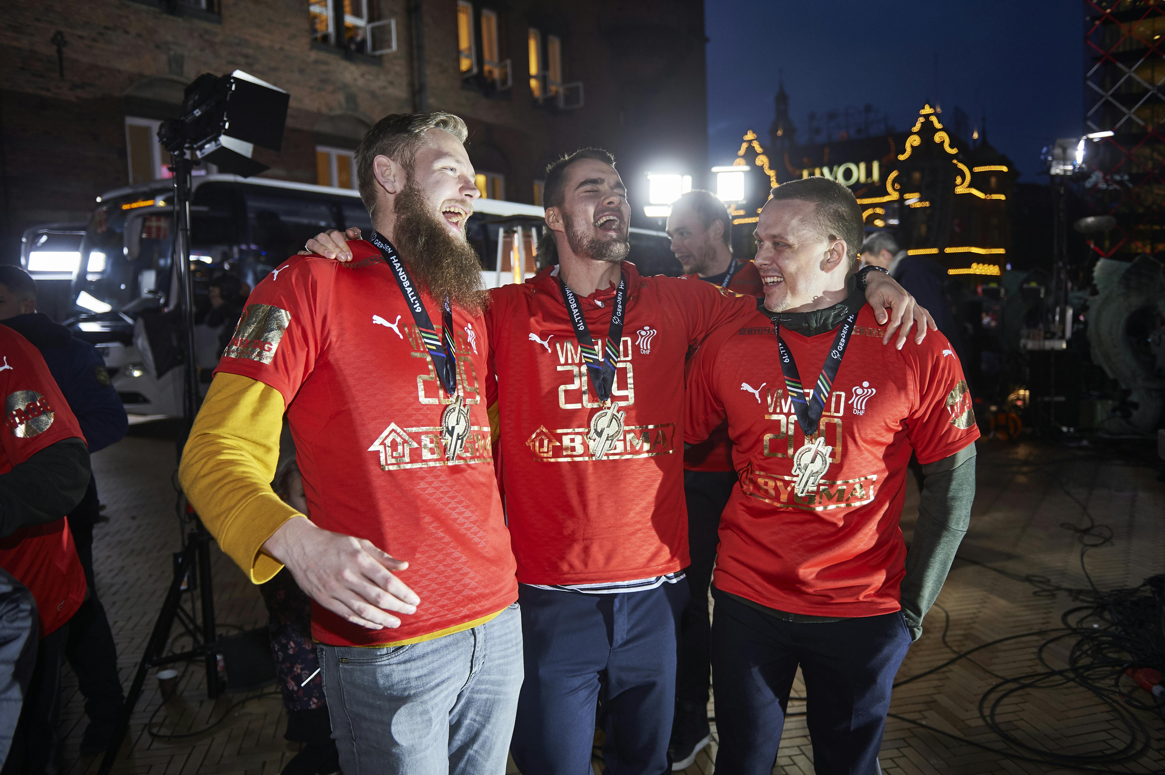 Morten Olsen til fejringen af VM-guldet på Rådhuspladsen i København.