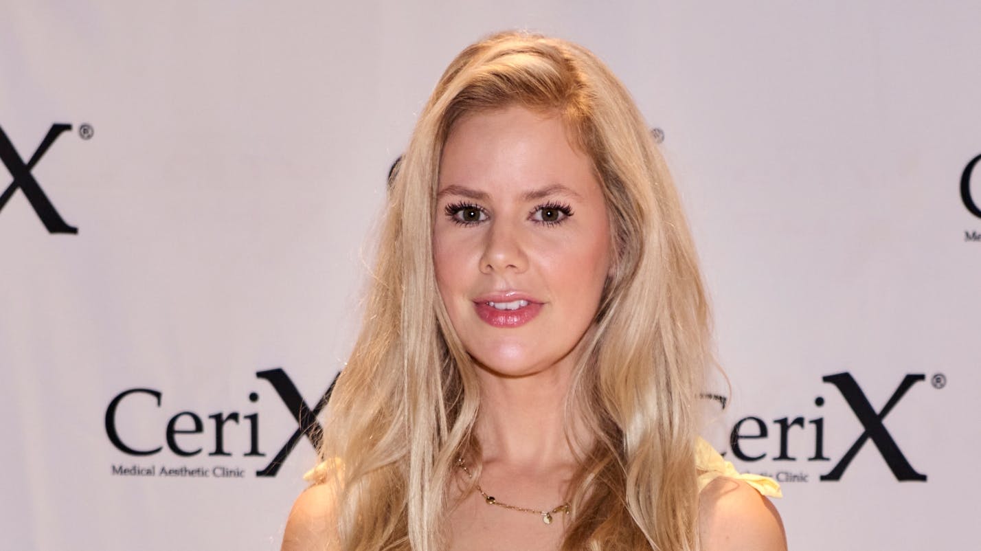 Julie Zangenberg.