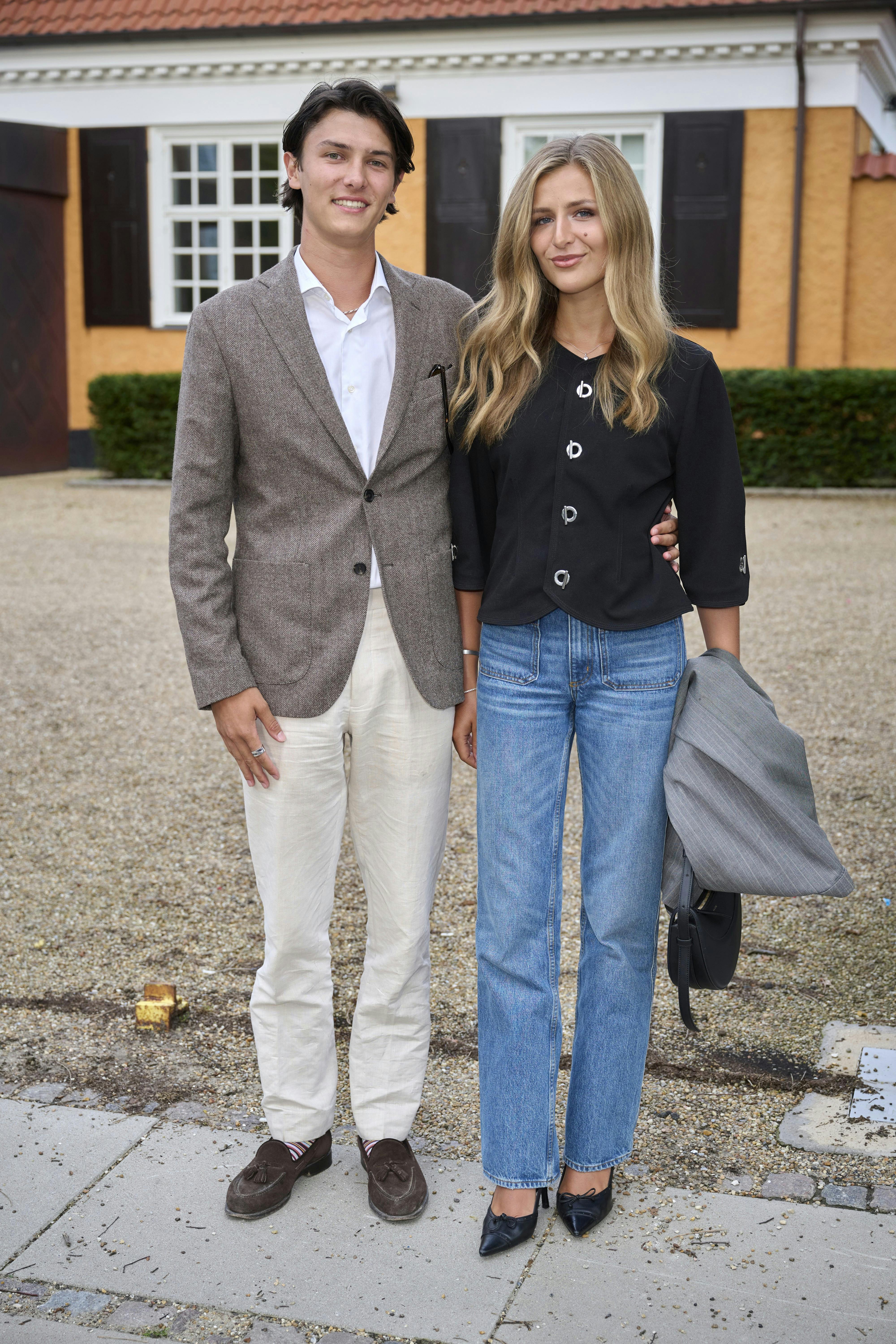 Opgavebeskrivelse: Modebrandet Saks Potts holder 10 års jubilæum.Sted: Schweiziske Ambassade, KøbenhavnFotograf: Lars H. LaursenJournalist: Marianne SingerOptagelsedato: 2024.08.05