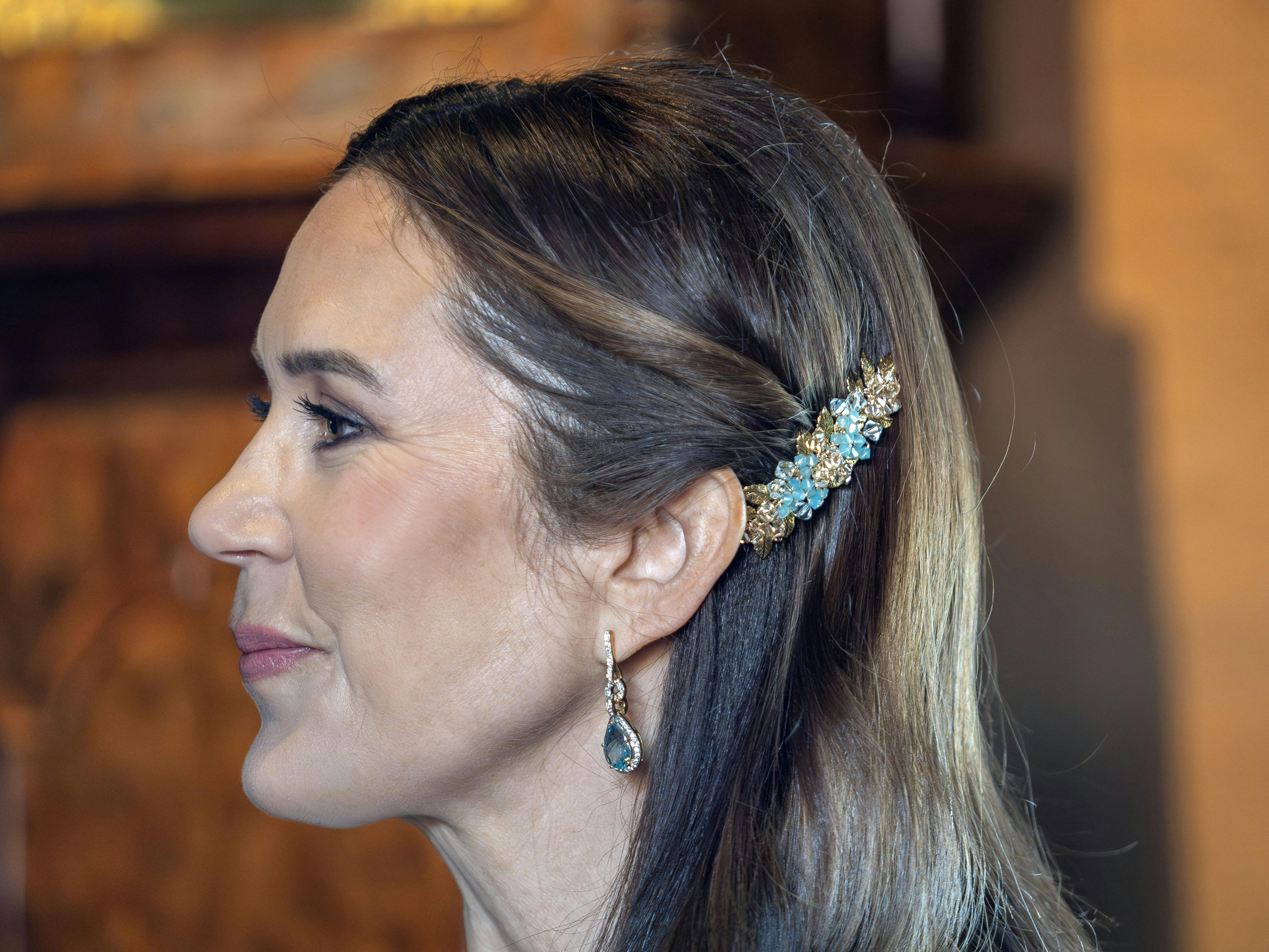 OPGAVE: Frokost med den norske regeringKongeparret og det norske kongepar samt det norske kronprinseparReceiving lineSTED: Akershus slot,  OsloJOURNALIST: Marianne Singer og Ulrik UlriksenFOTOGRAF: © Hanne Juul/ Aller Foto & VideoDATO: 20240515