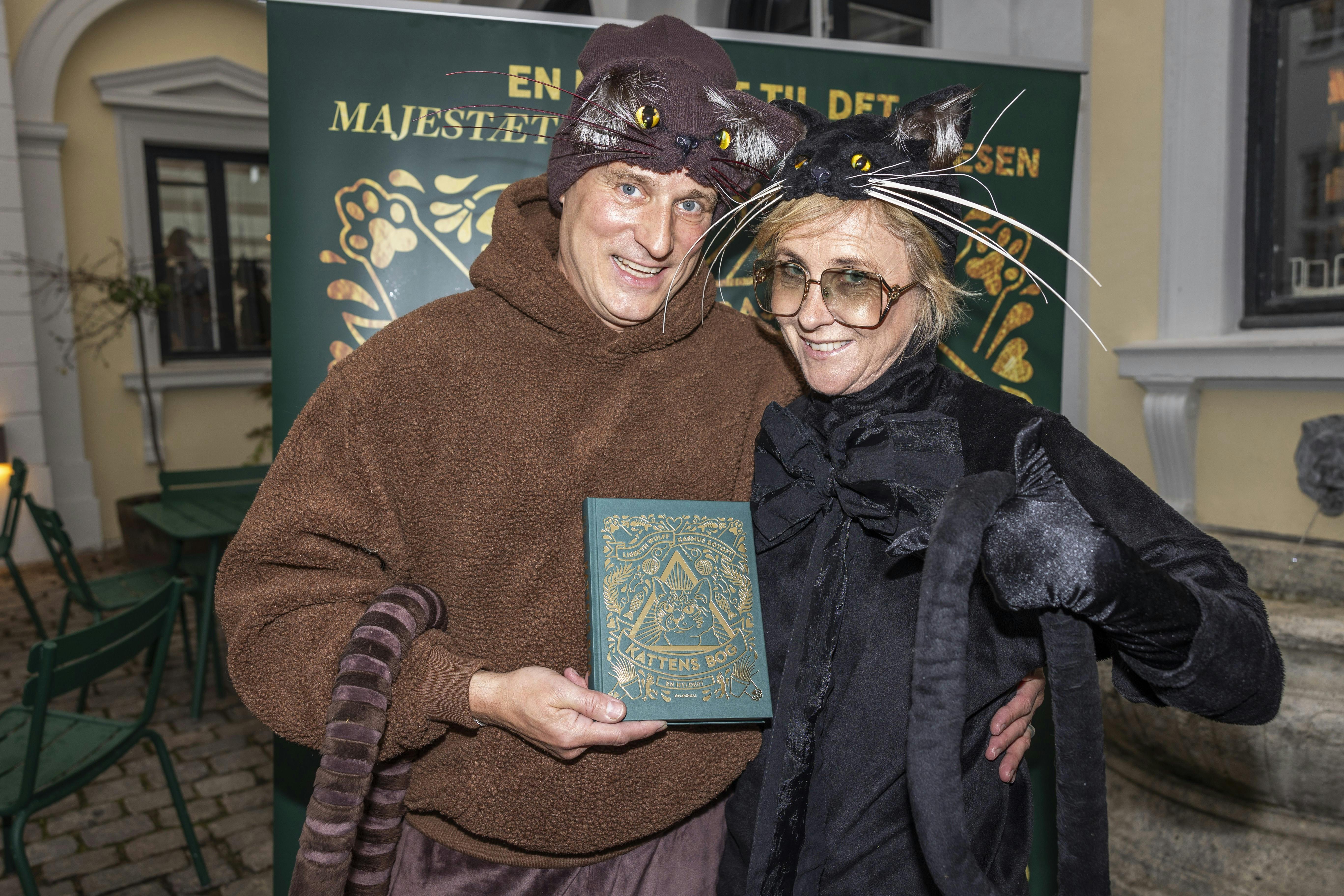 Rasmus Botoft og Lisbeth Wulff til bogreception på deres bog "Kattens bog".