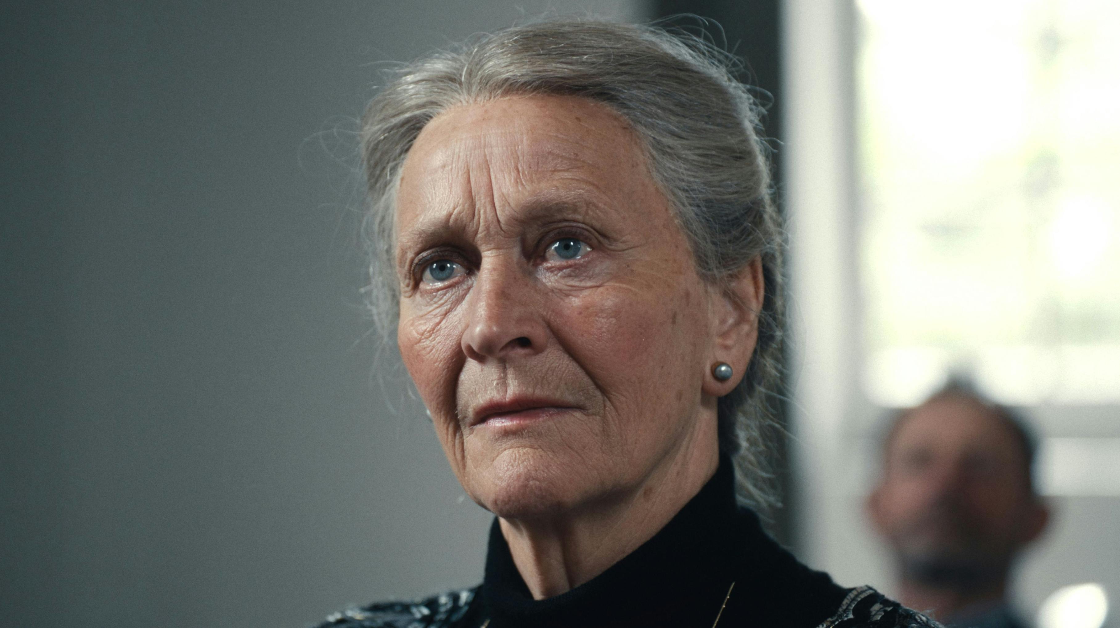 Ulla Henningsen som Martha i DR-serien "Generationer".