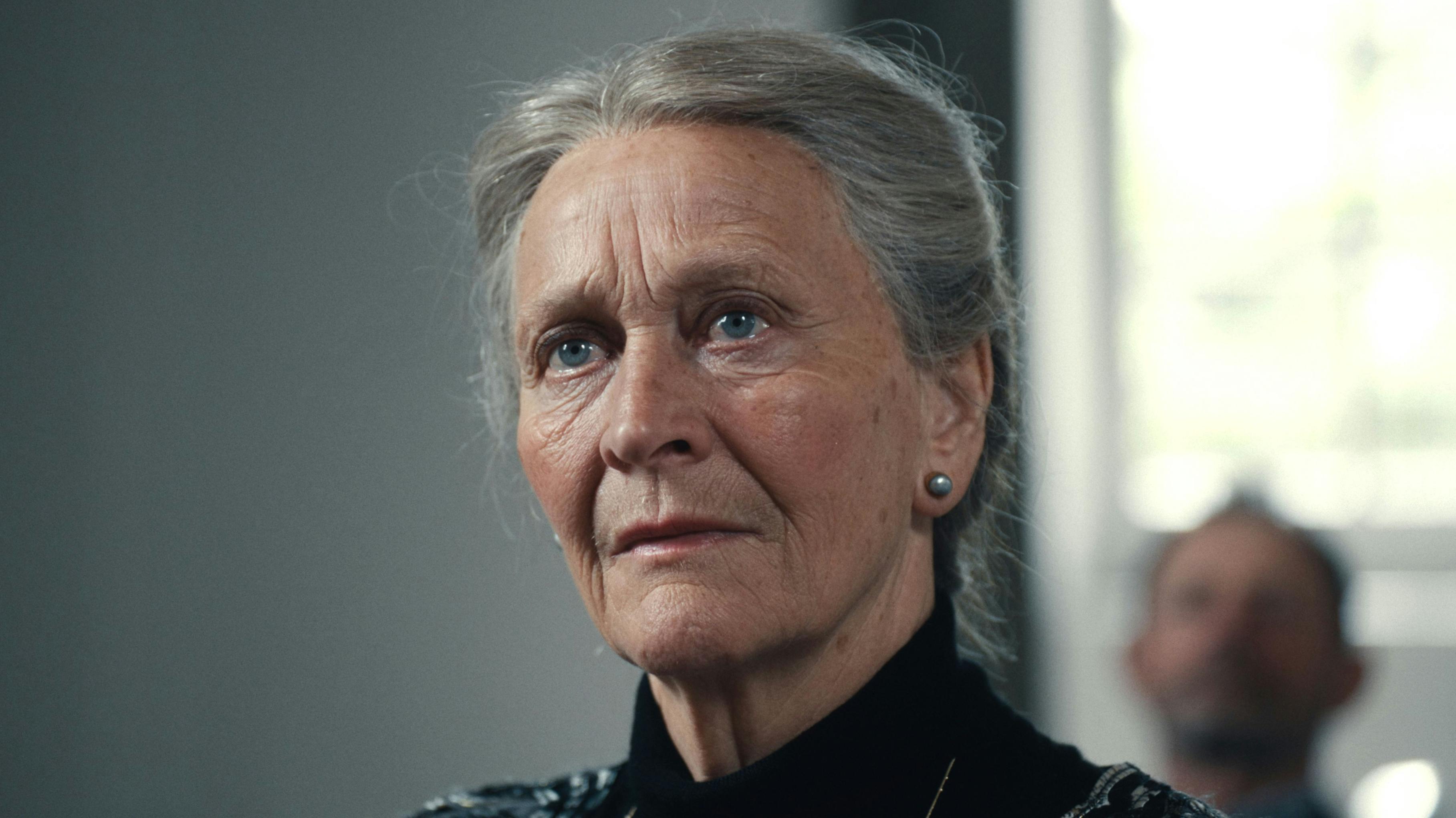 Ulla Henningsen som Martha i DR-serien "Generationer".