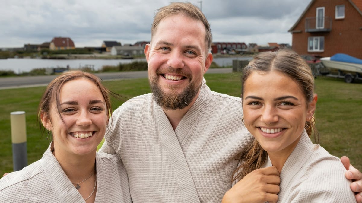 Freja, Jonas og Klara i "Kærlighed hvor kragerne vender"