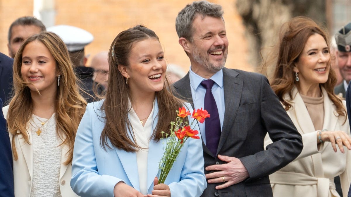 Prinsesse Josephine, prinsesse Isabella, kong Frederik og dronning Mary