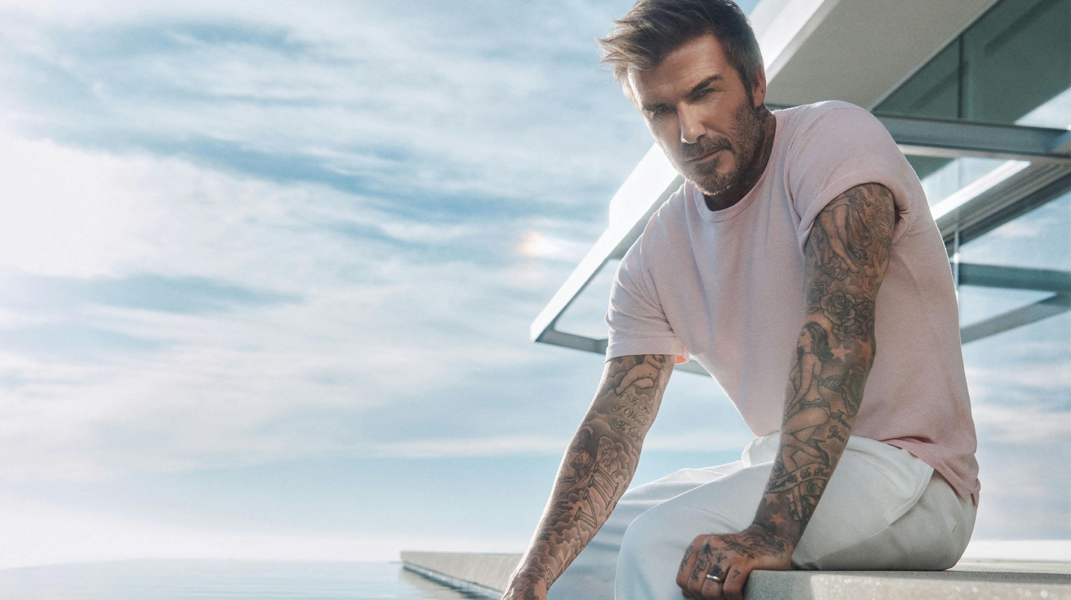 David Beckham poserer til den nye kollektion med BOSS.