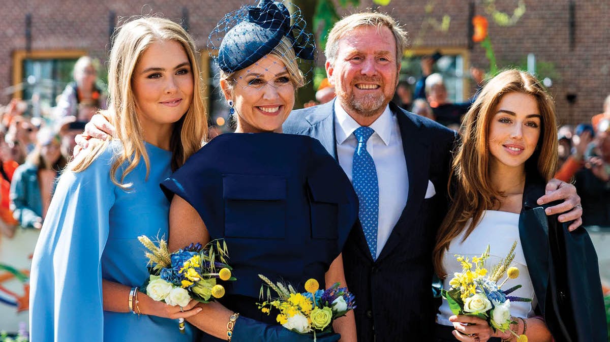 Prinsesse Amalia, dronning Maxima, kong Willem-Alexander og prinsesse Amalia til Koningsdag 2025. 