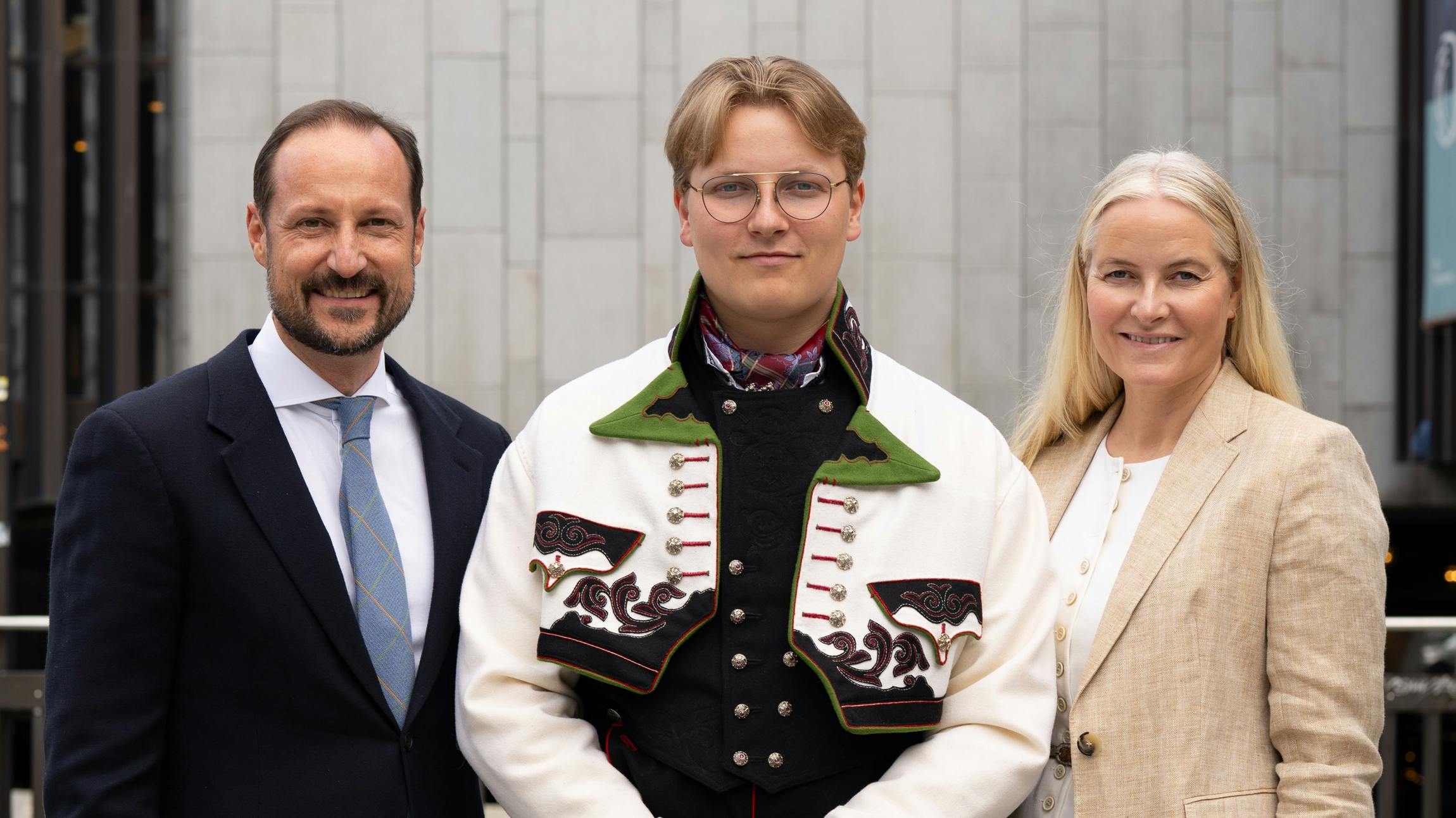 Kronprins Haakon, prins Sverre Magnus og kronprinsesse Mette-Marit.